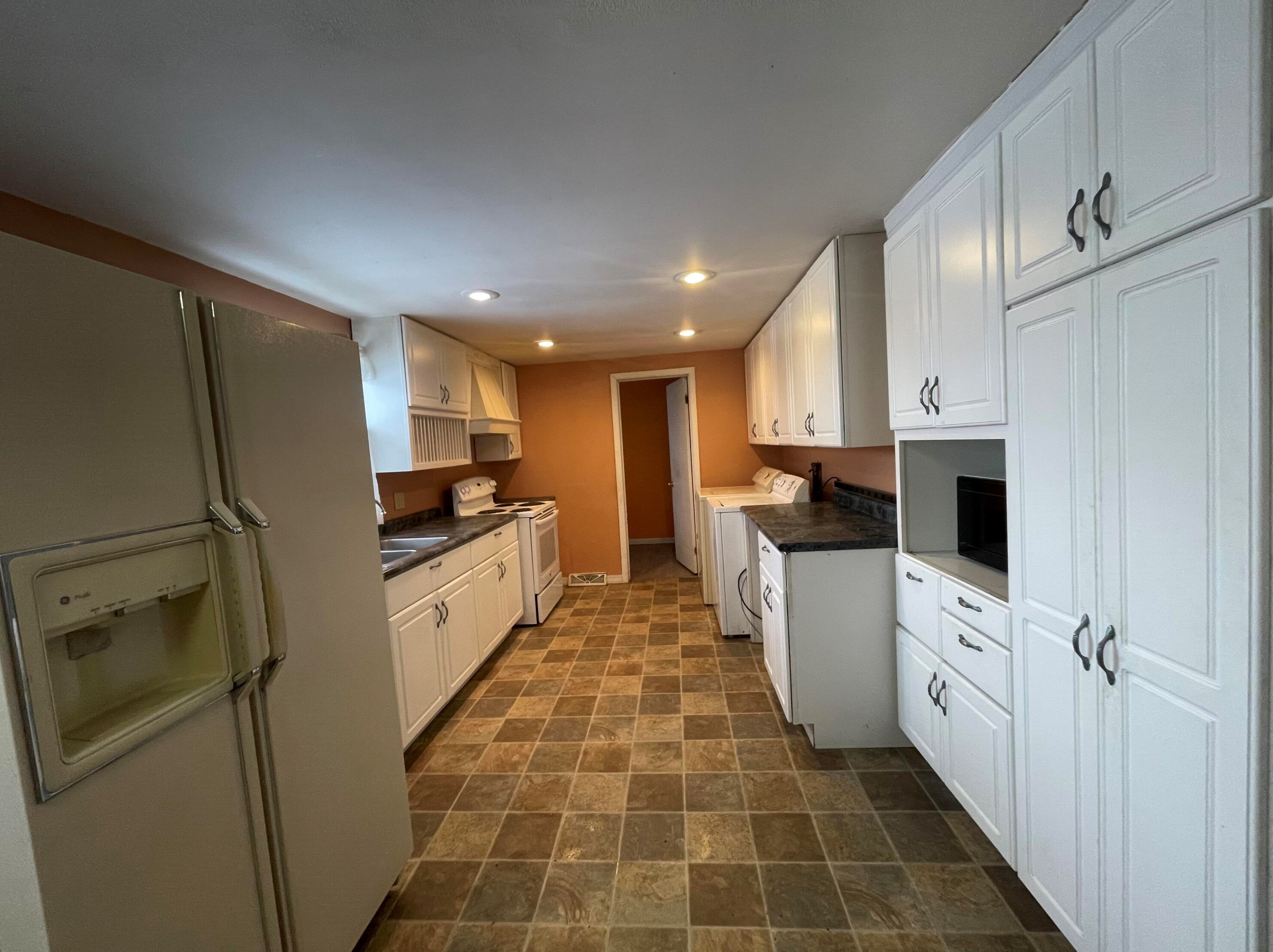 723 Avon St, La Crosse, WI 54603