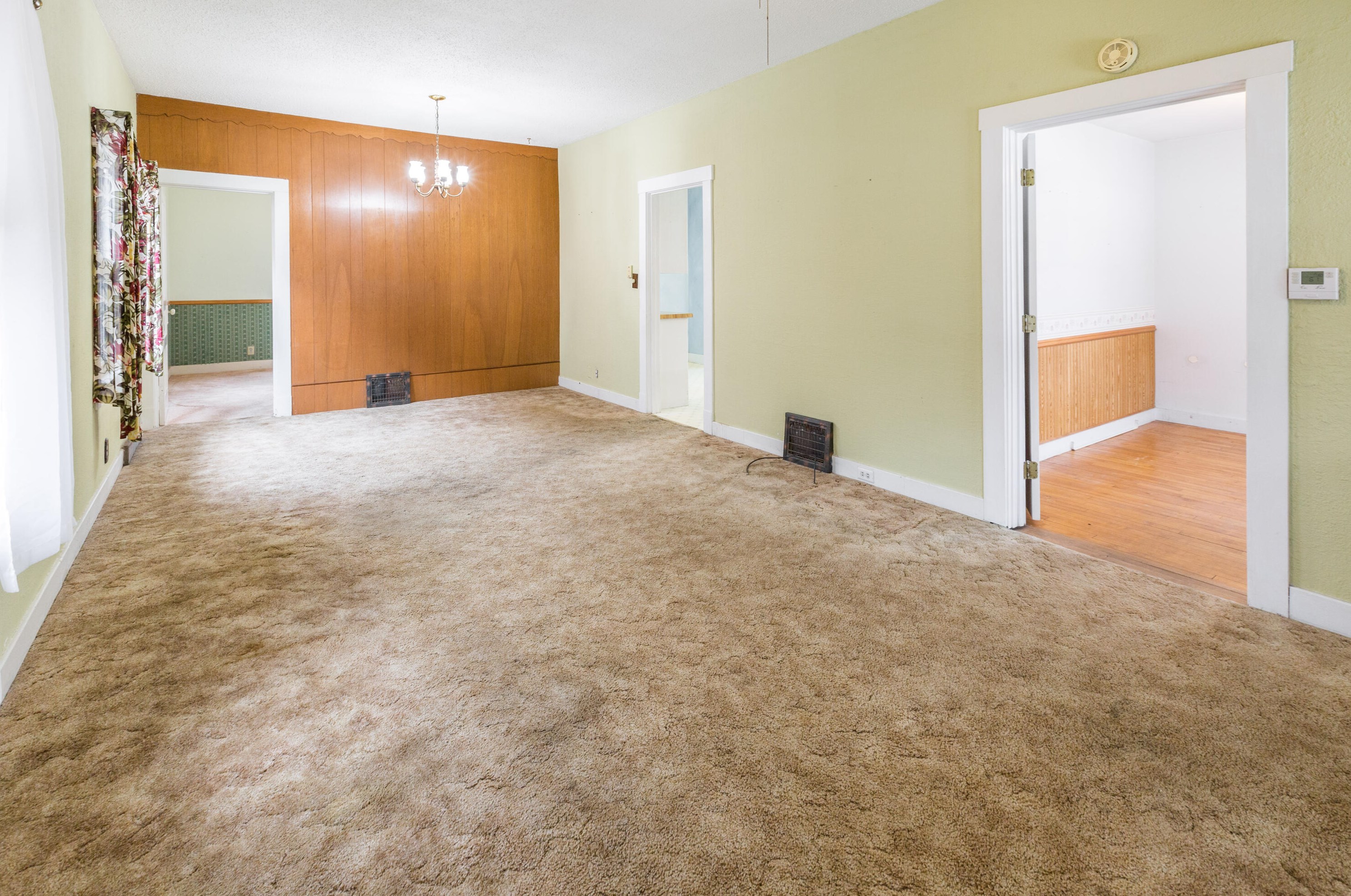 1906 28th St, Two Rivers, WI 54241