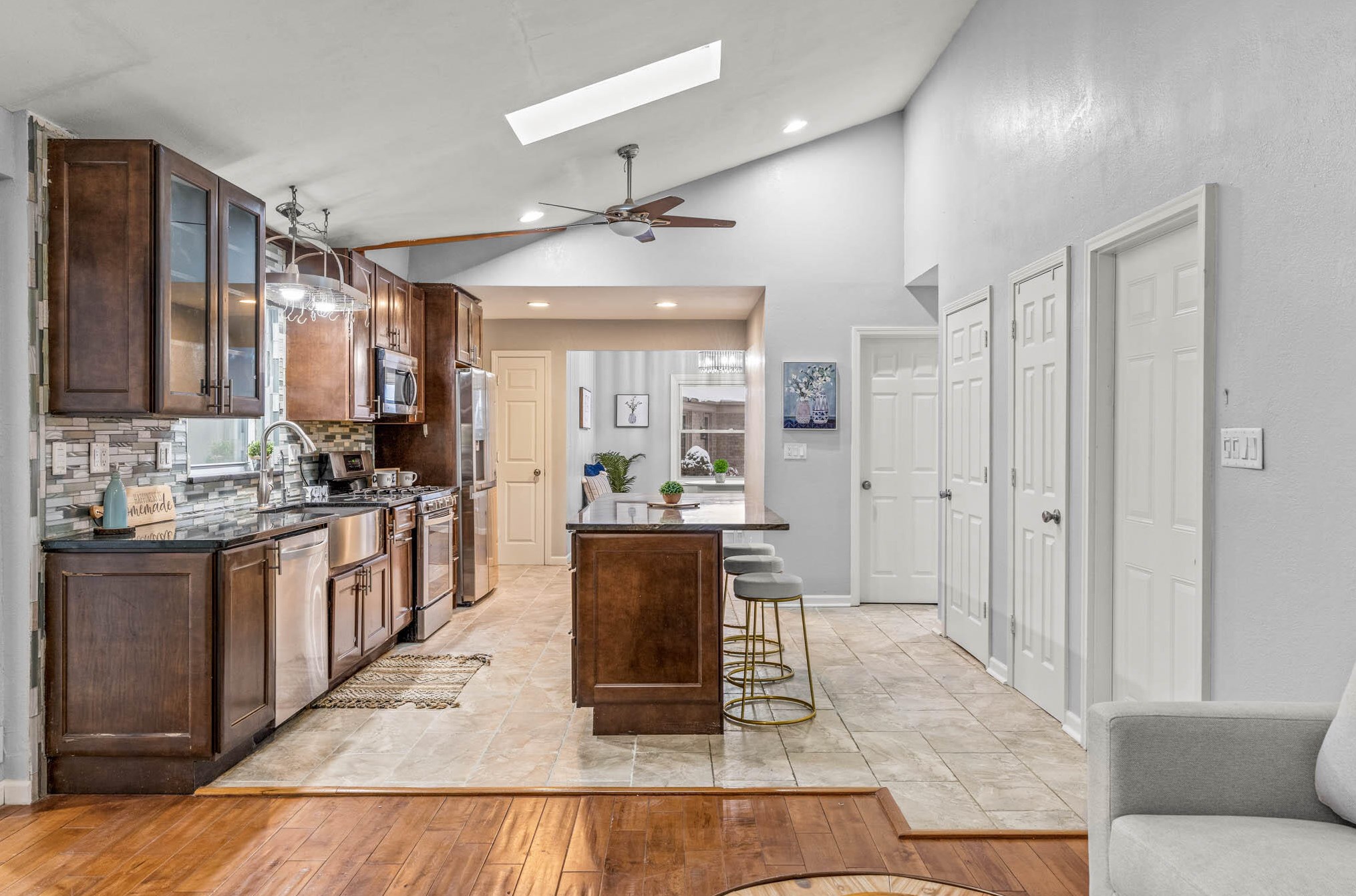 10280 Scepter Ct, Hales Corners, WI 53132-1853
