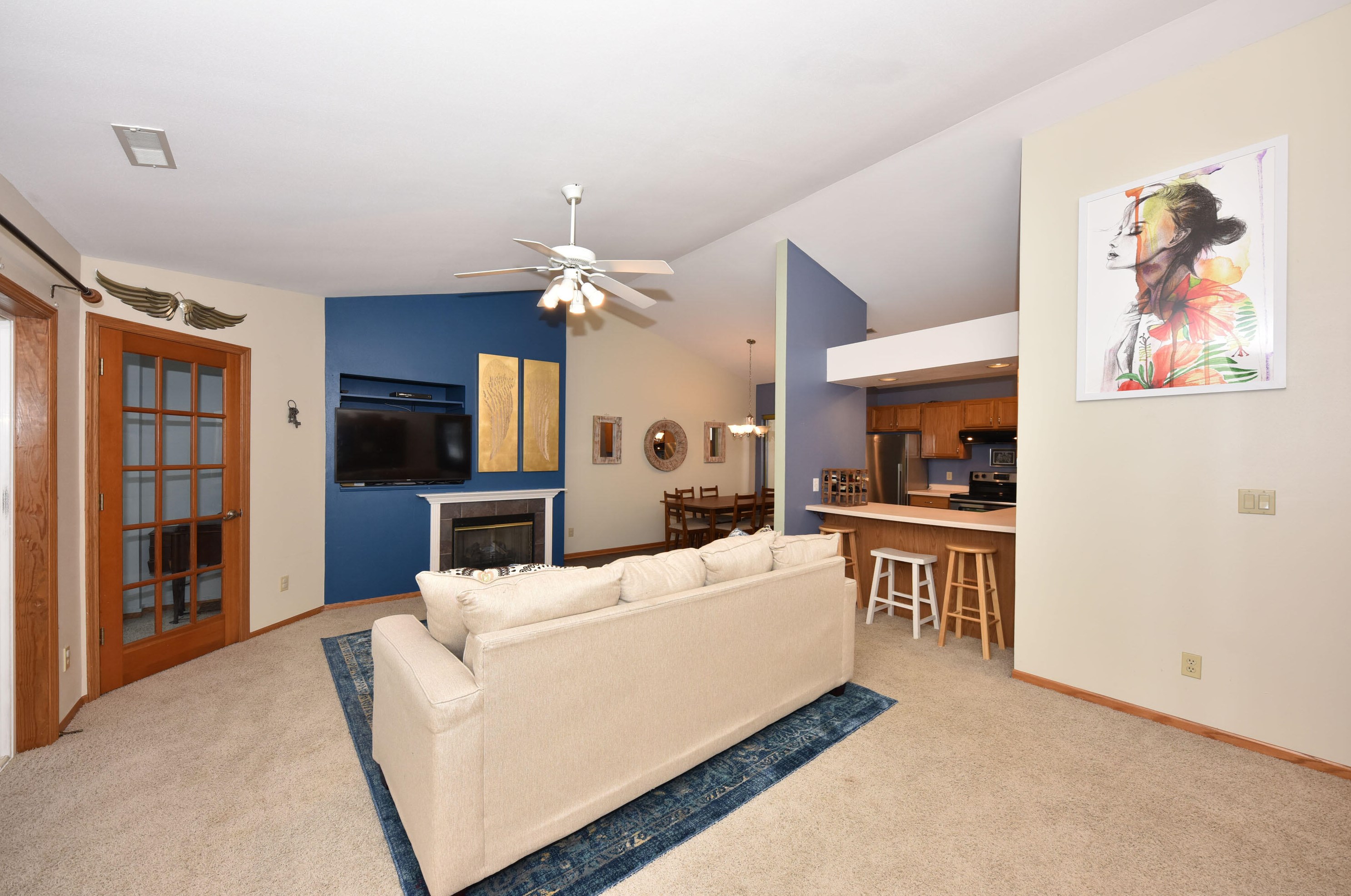 1821 E Racine Ave #4, Waukesha, WI 53186