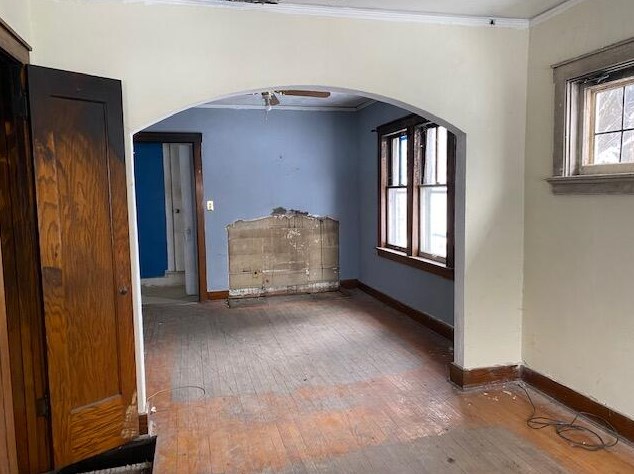 600 Oak Park Ct, Milwaukee, WI 53214-1928