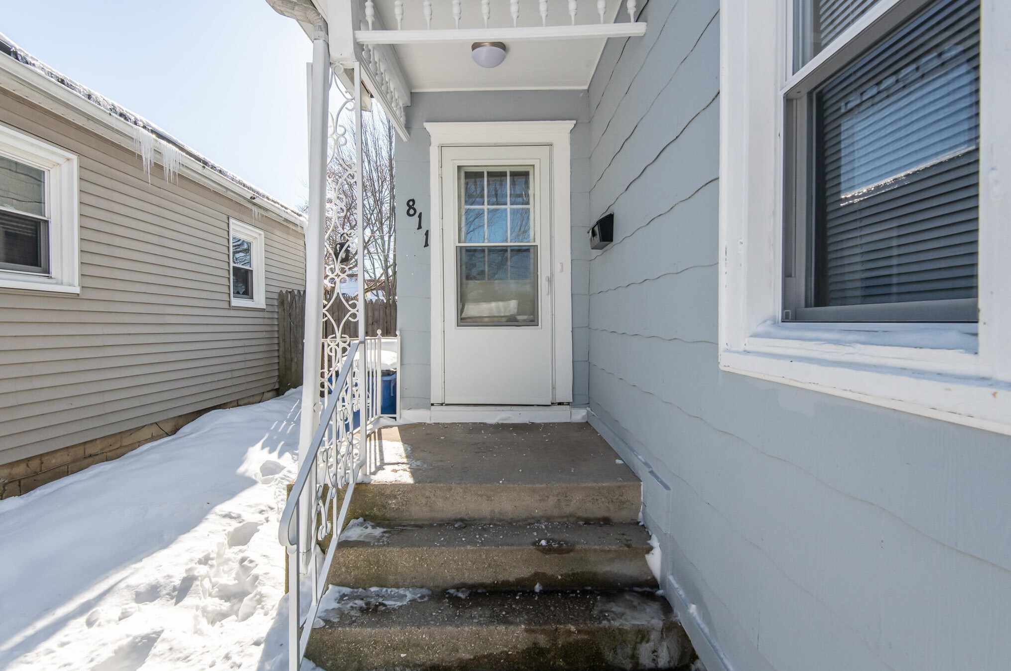 811 Hagerer St, Racine, WI 53402