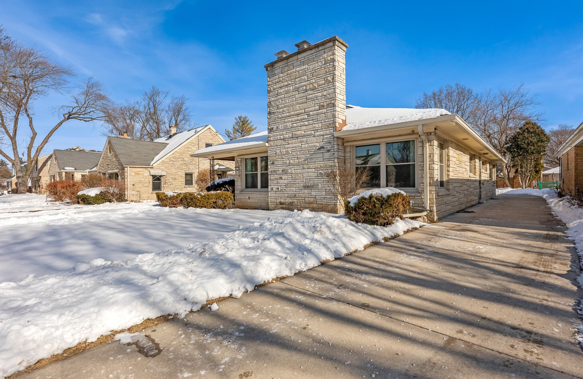 2610 S 96th St, Milwaukee, WI 53226