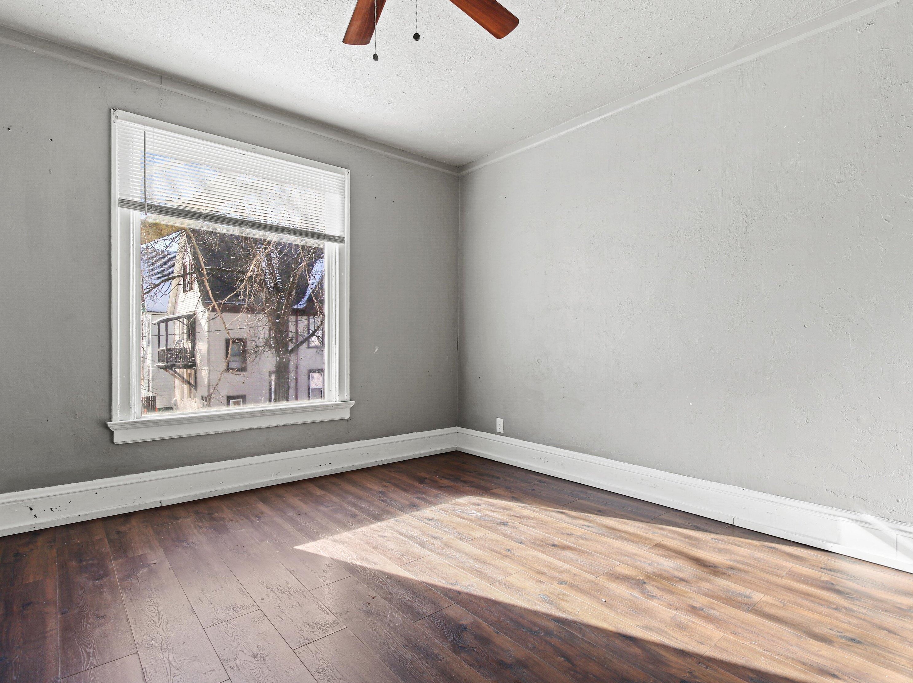 2024 Clarke St, Milwaukee, WI 53206-1514