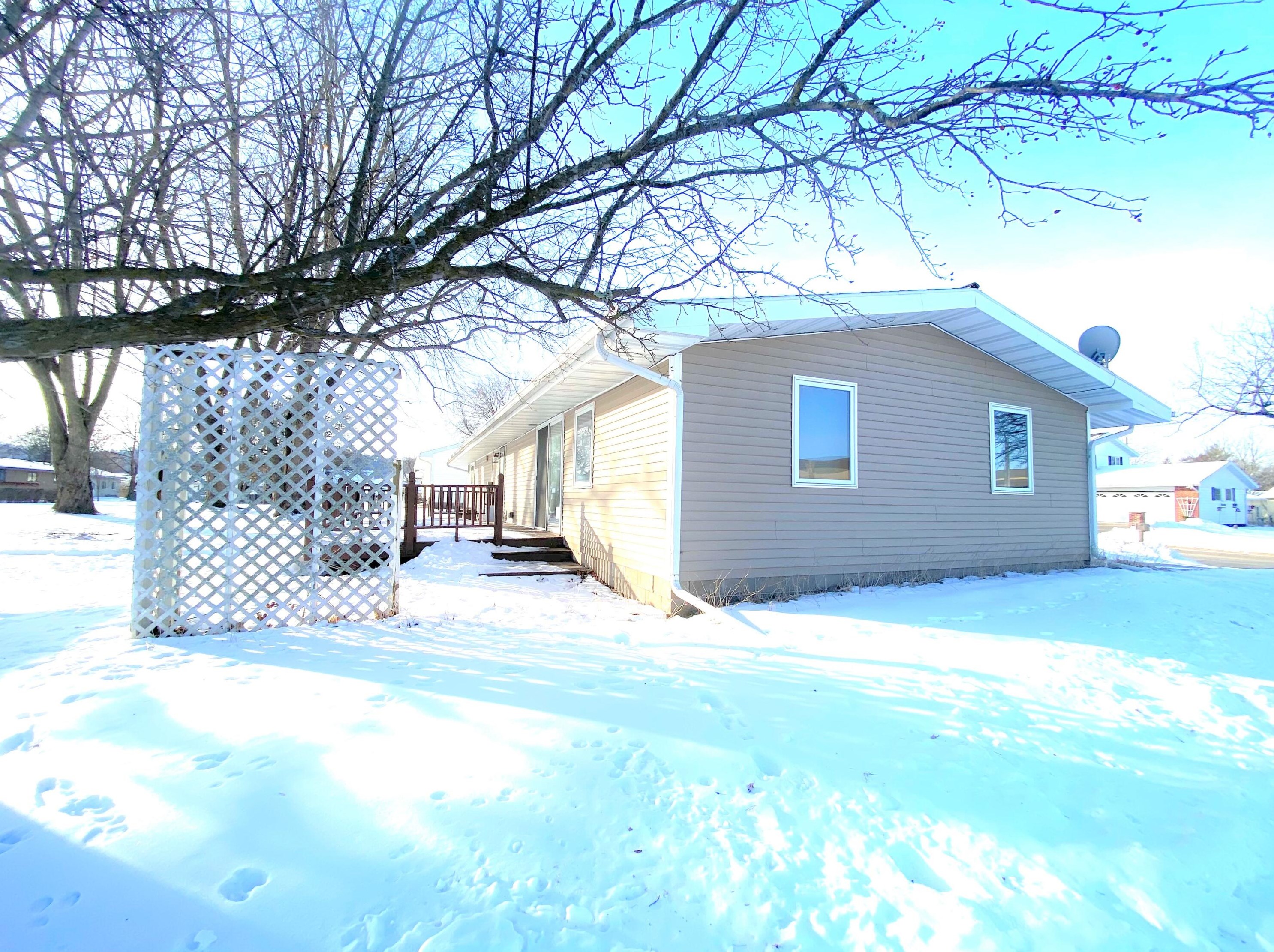 359 Mark Street N, West Salem, WI 54669