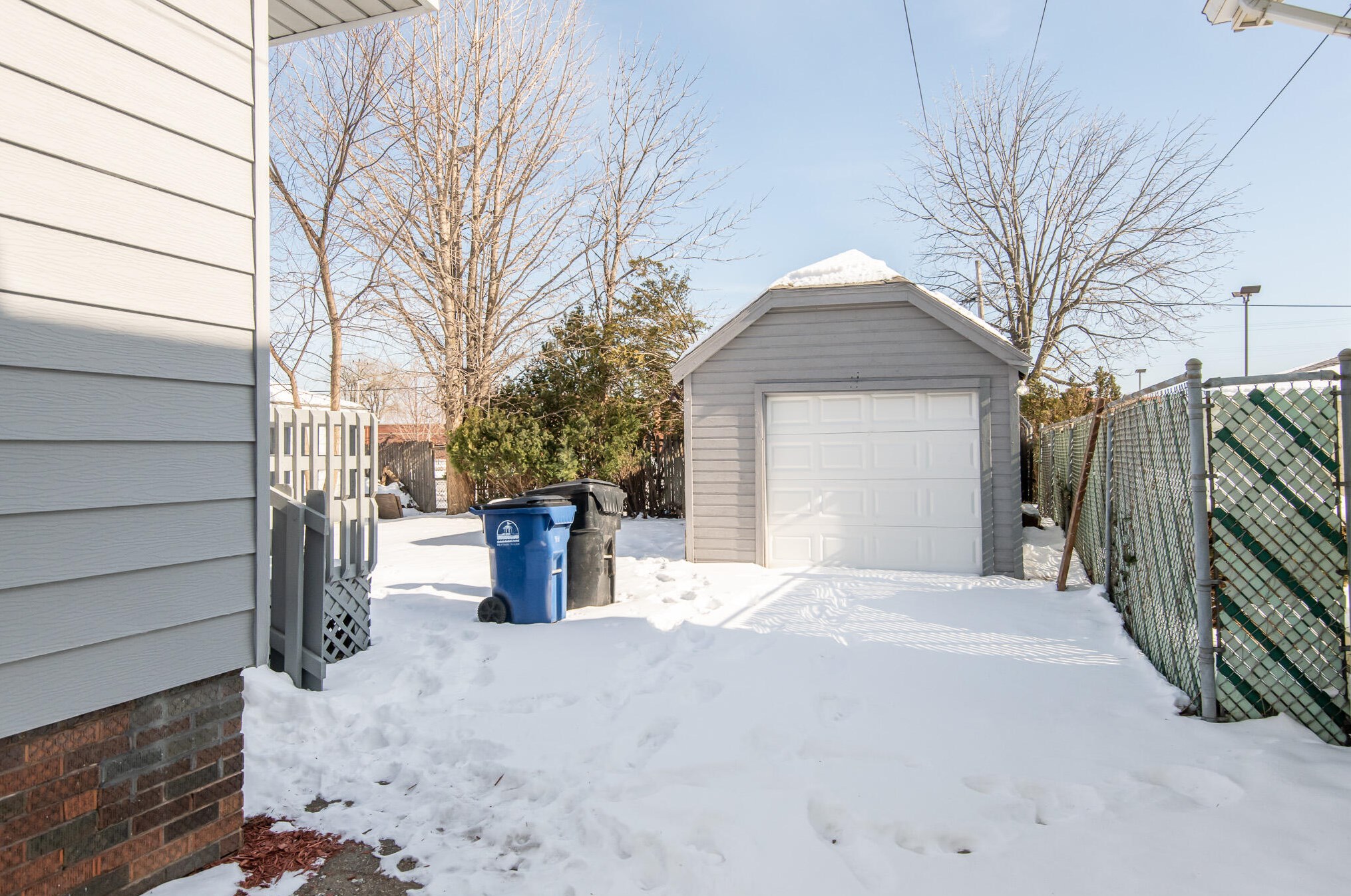 1721 Blake Ave, Racine, WI 53404