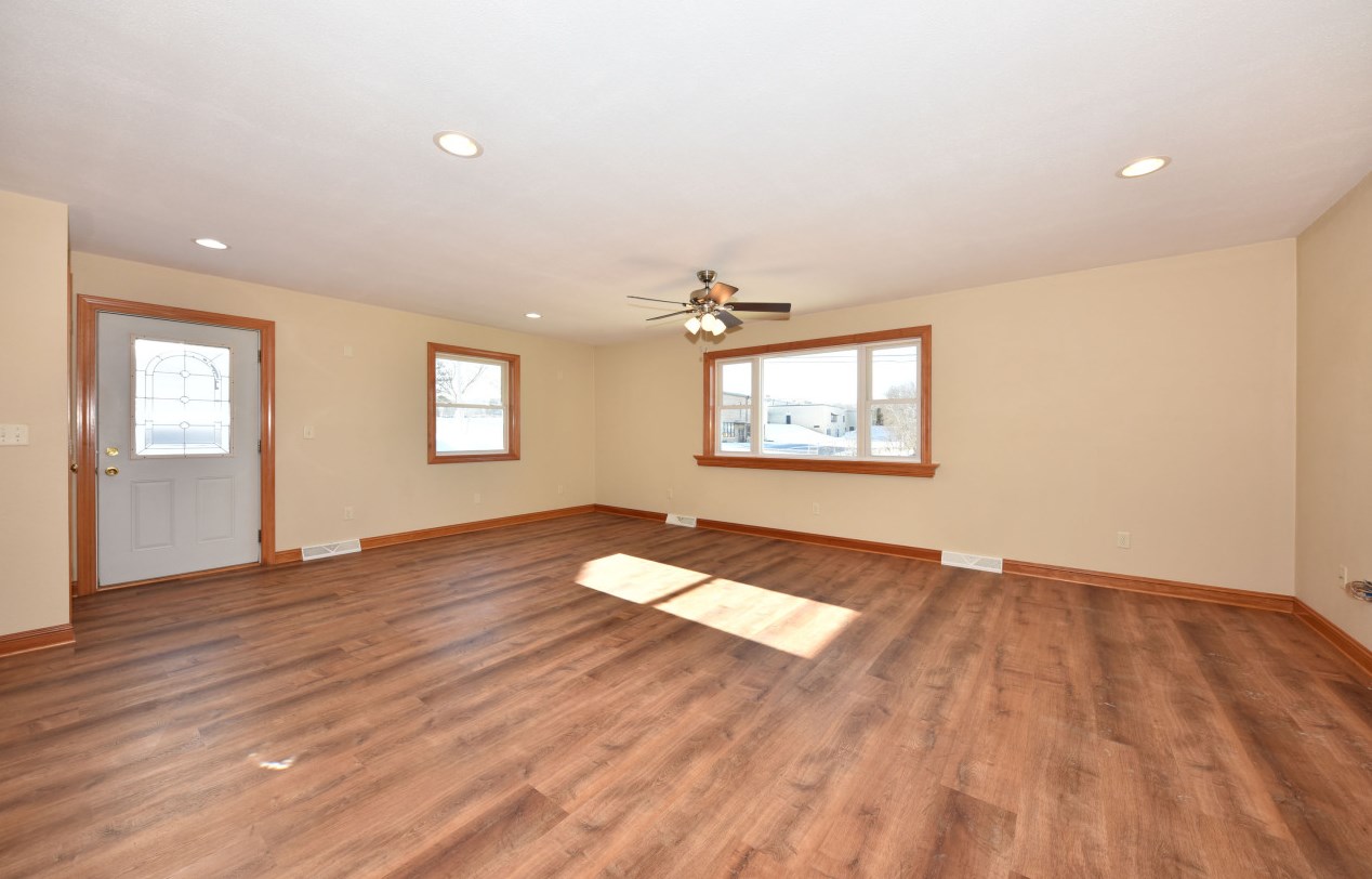 104 Water St, Slinger, WI 53086