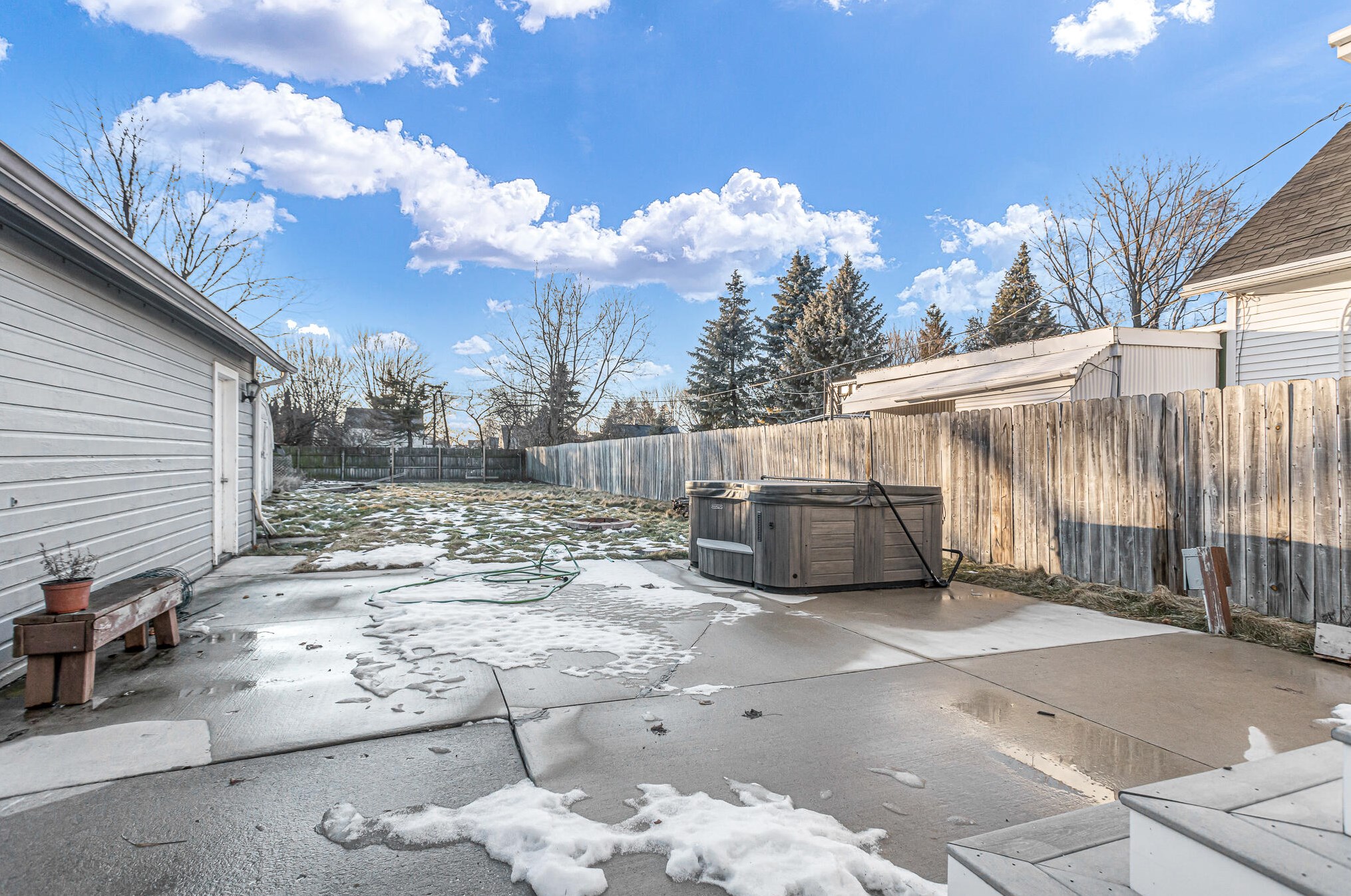 2524 10th St, Sheboygan WI  53081-6364 exterior