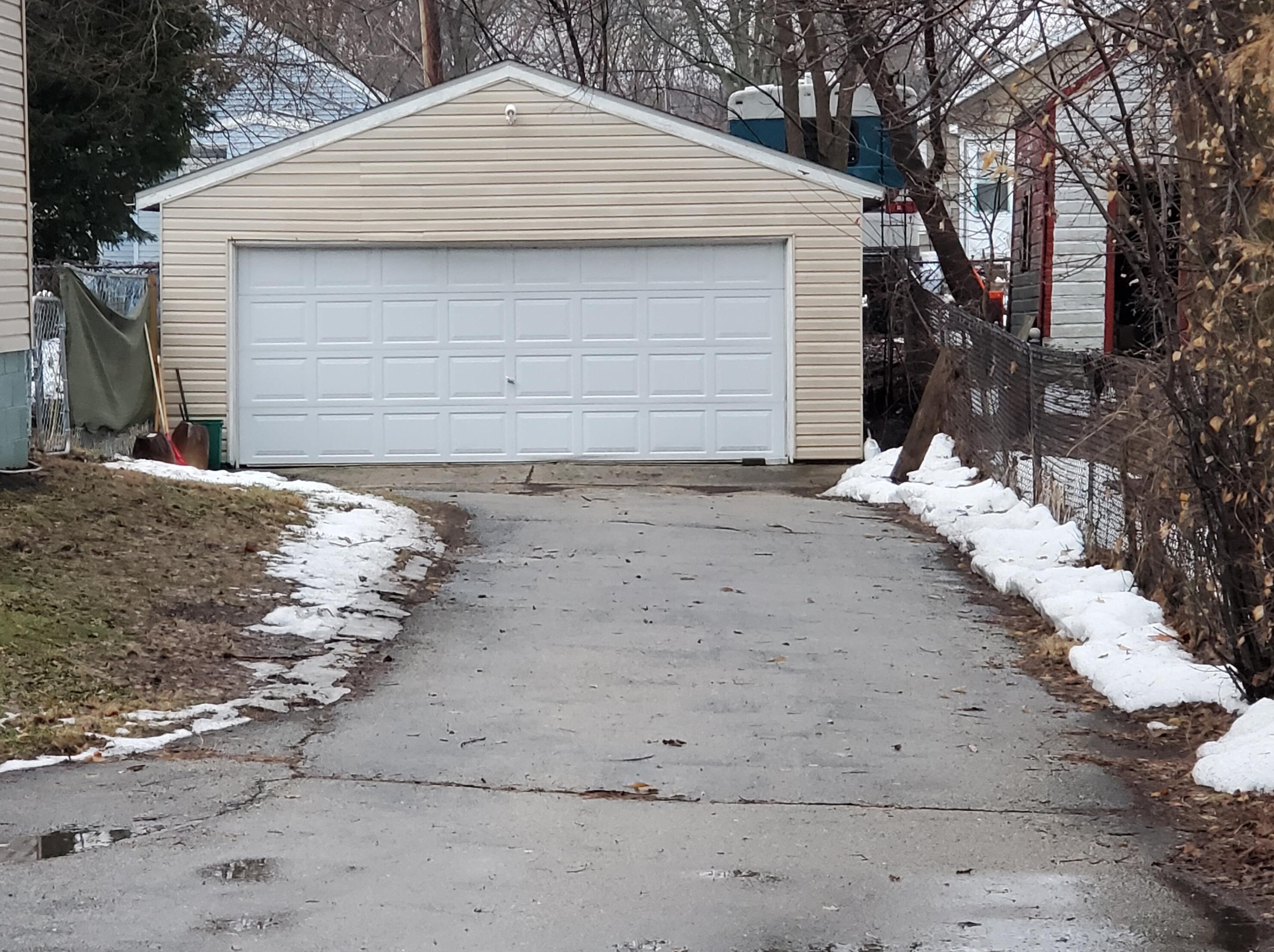 1036 Birch St, Racine, WI 53403-1624