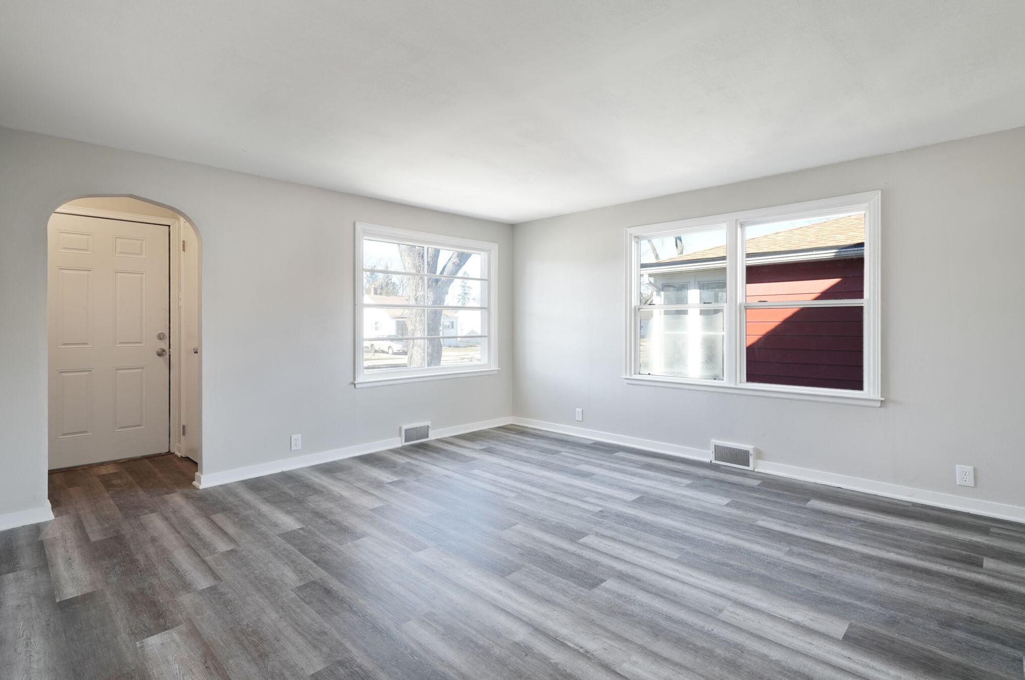 1529 Kentucky St, Racine, WI 53405-3211