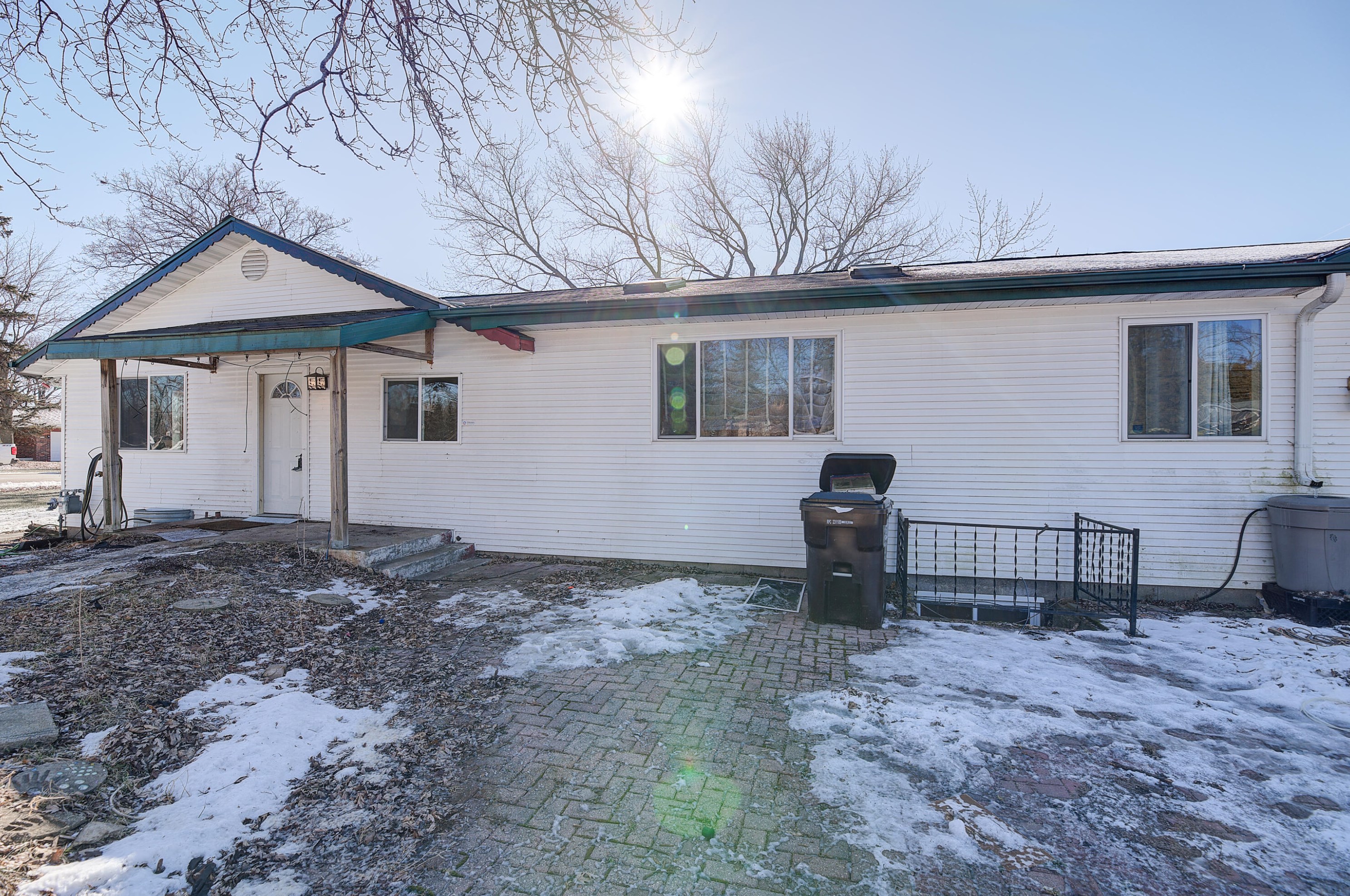 1605 S 169th St, Waukesha, WI 53151