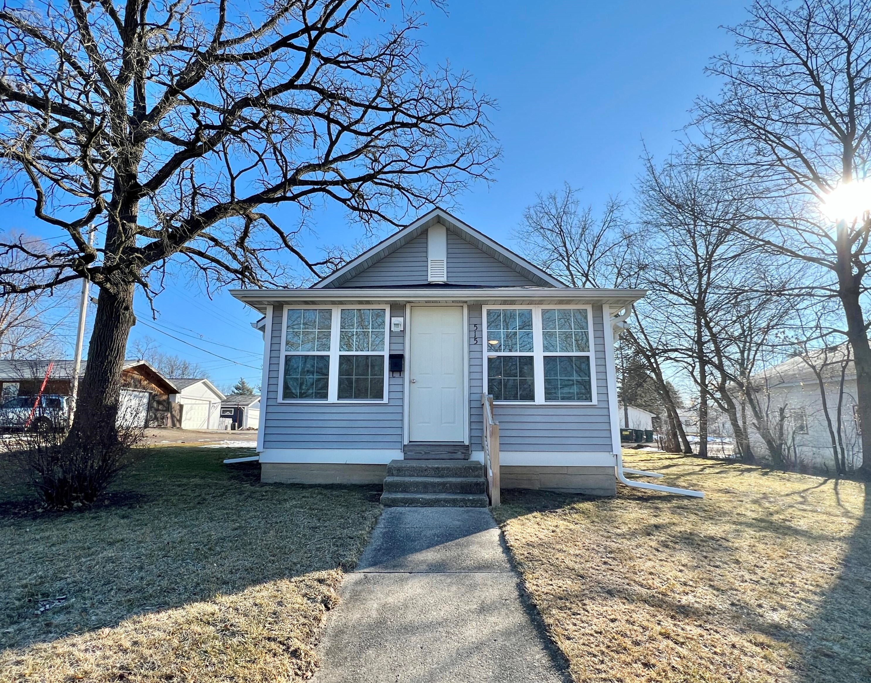 515 S 4th St, Delavan, WI 53115
