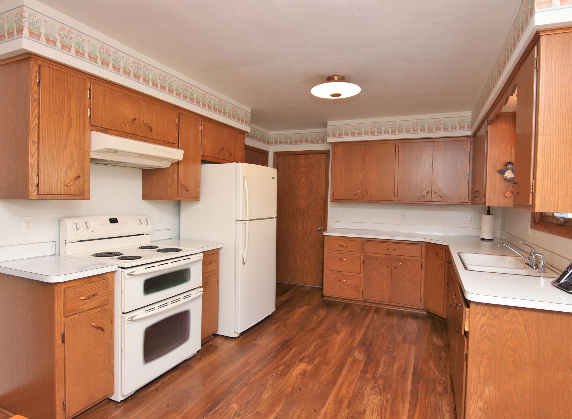 102 Prospect Ave, Plymouth, WI 53073-2217