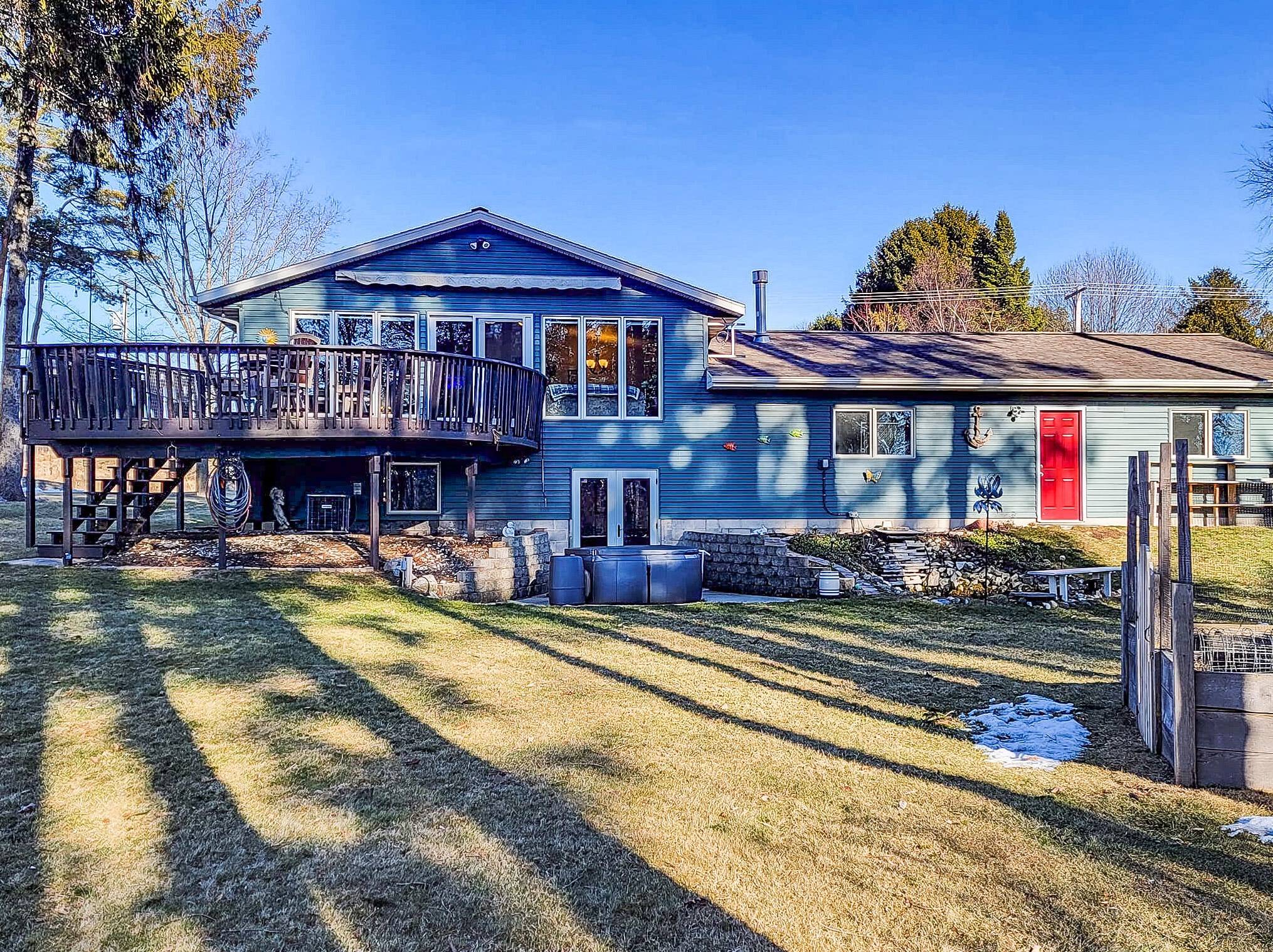 3718 Riverview Dr, Two Rivers, WI 54241