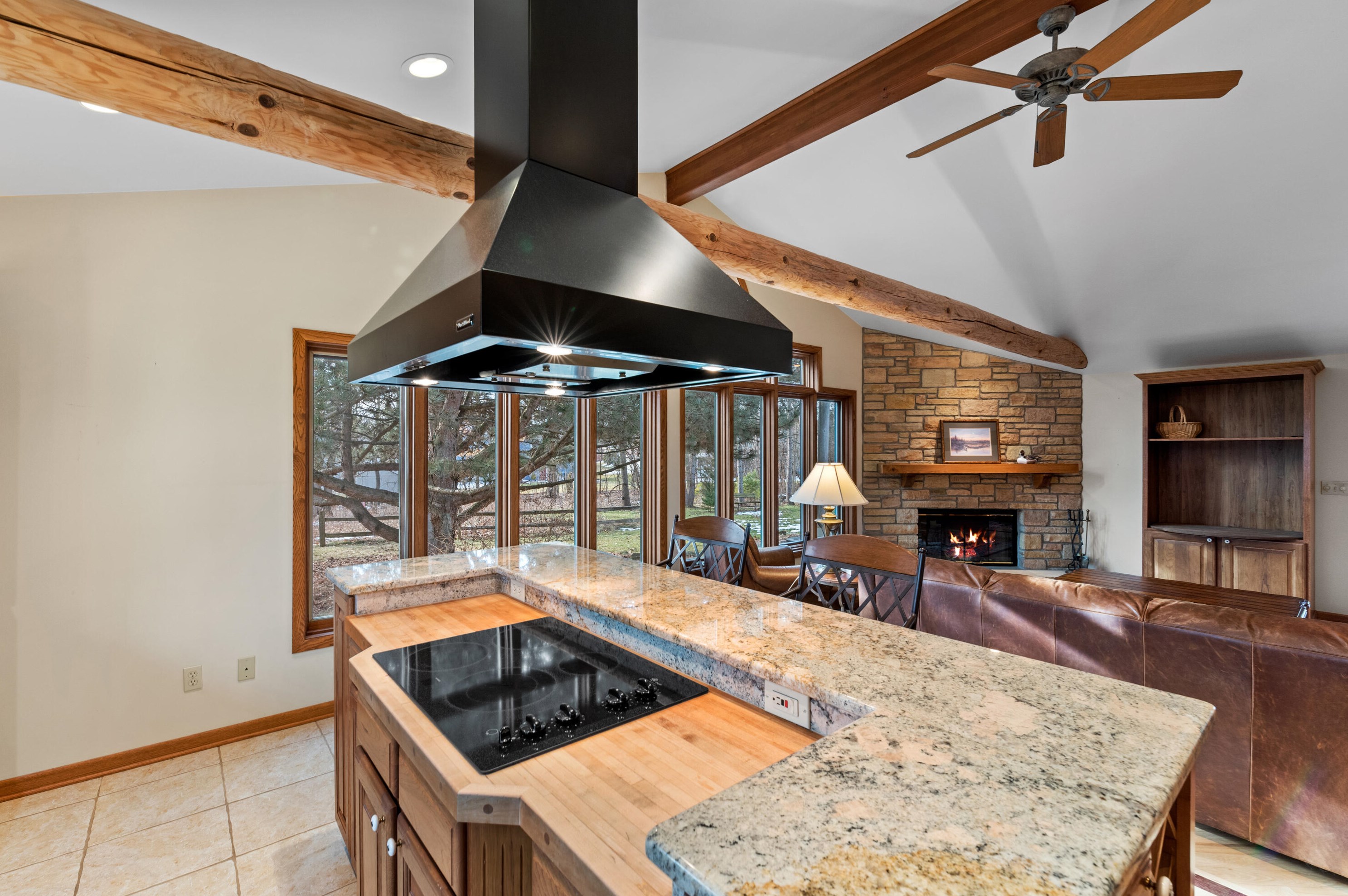 14201 W Maylore Dr, Waukesha, WI 53151