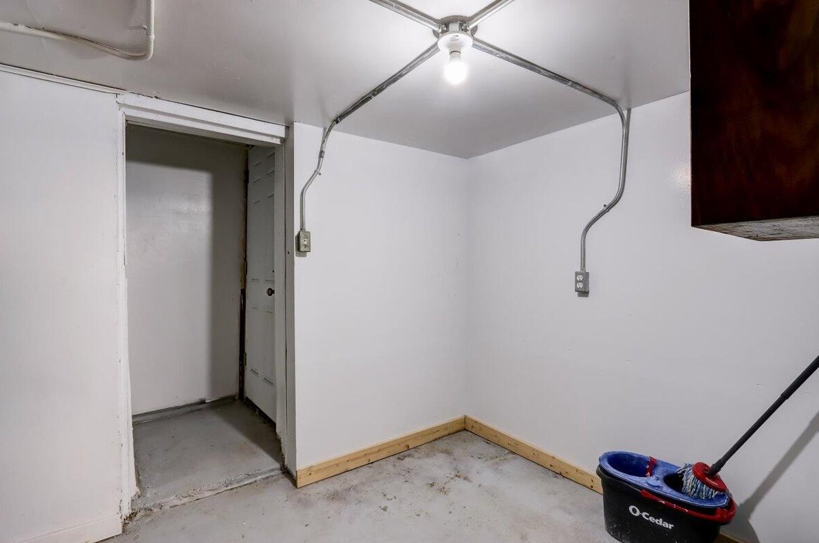 3846 Morris Ave, Cudahy WI  53110-2303 exterior