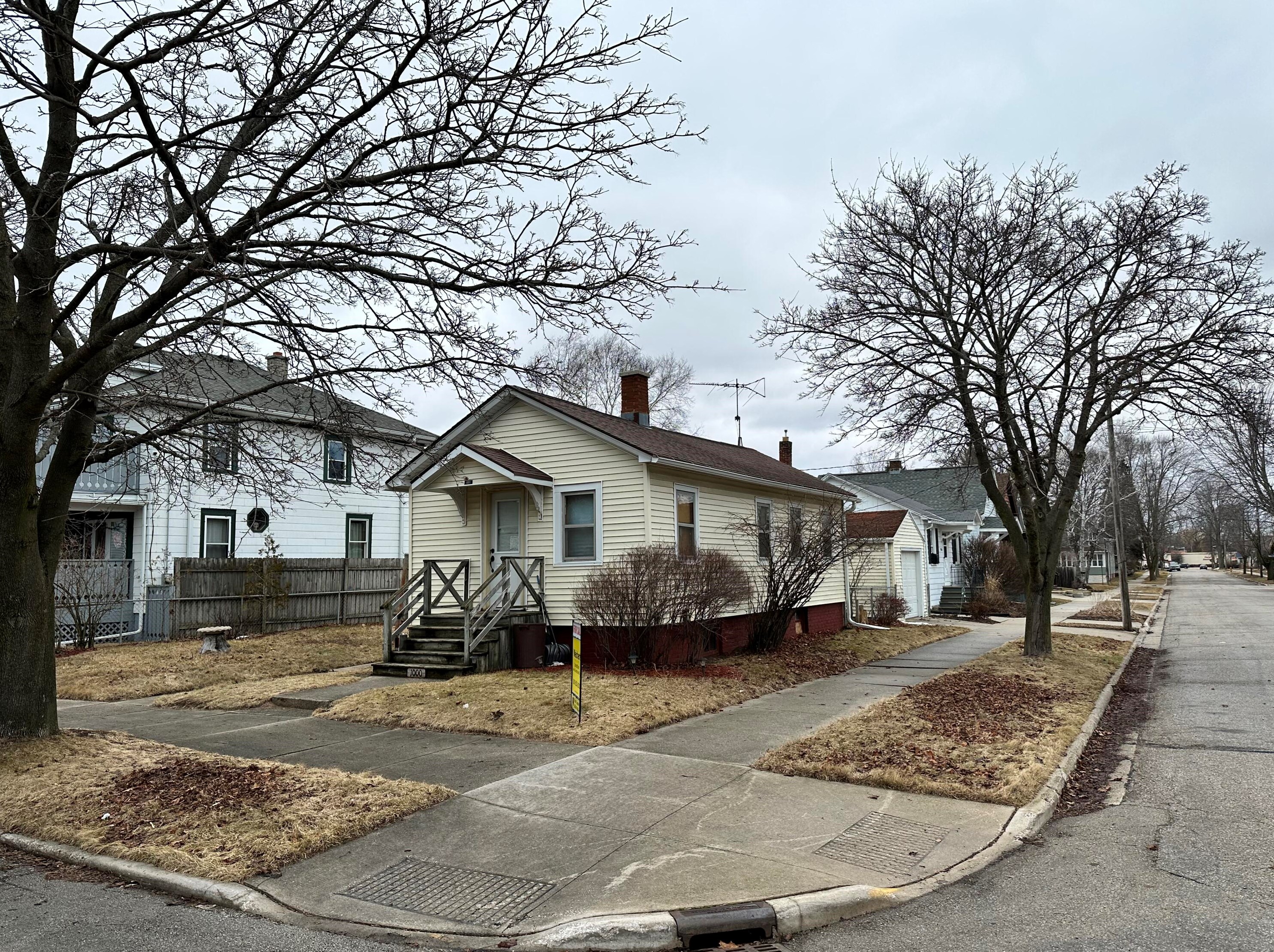 1000 19th St, Two Rivers, WI 54241