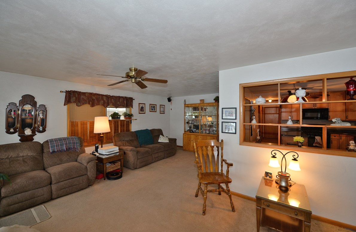 2316 Gillen St, Racine, WI 53403-3053