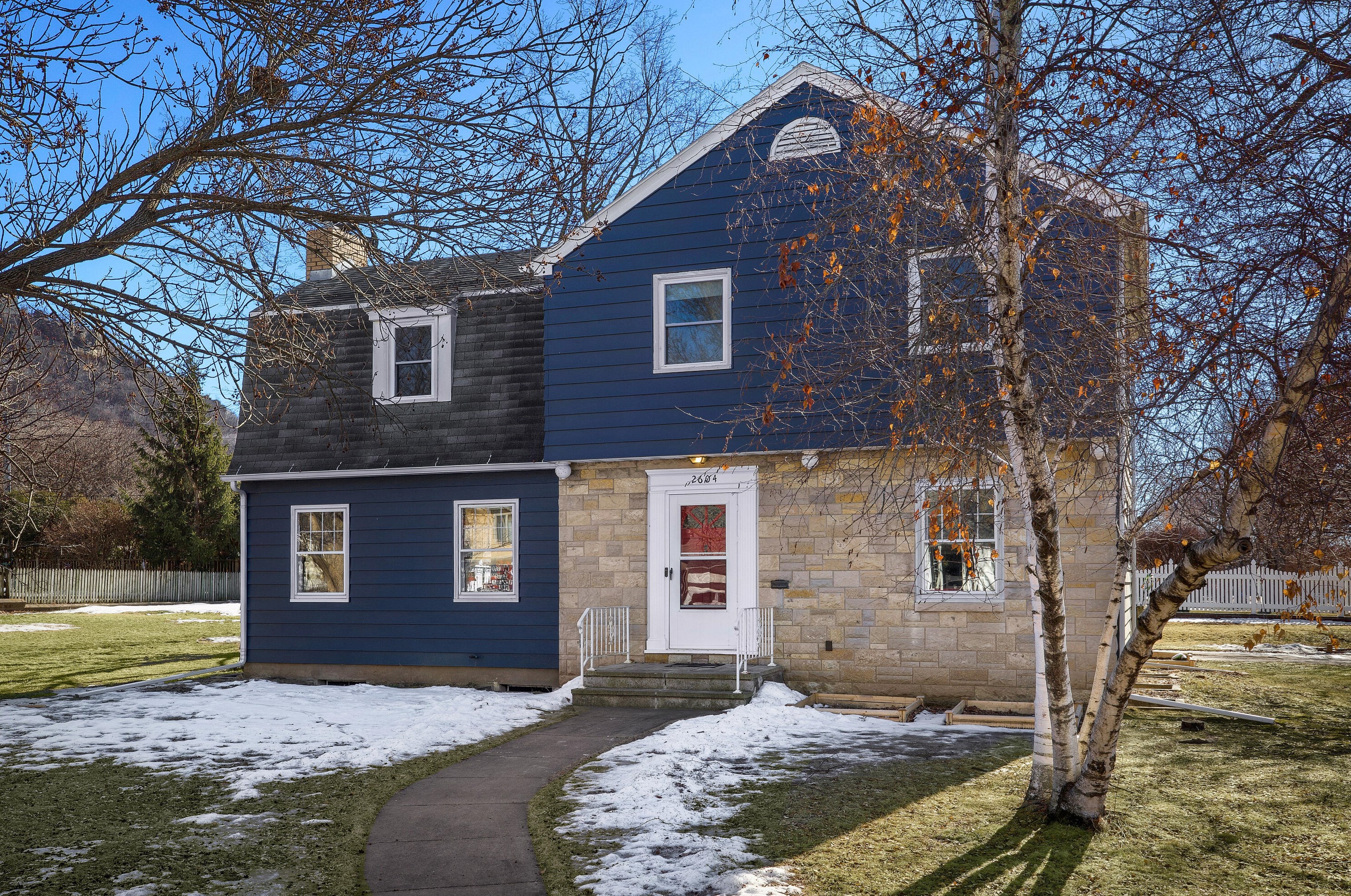 2604 Hackberry Ln, La Crosse, WI 54601