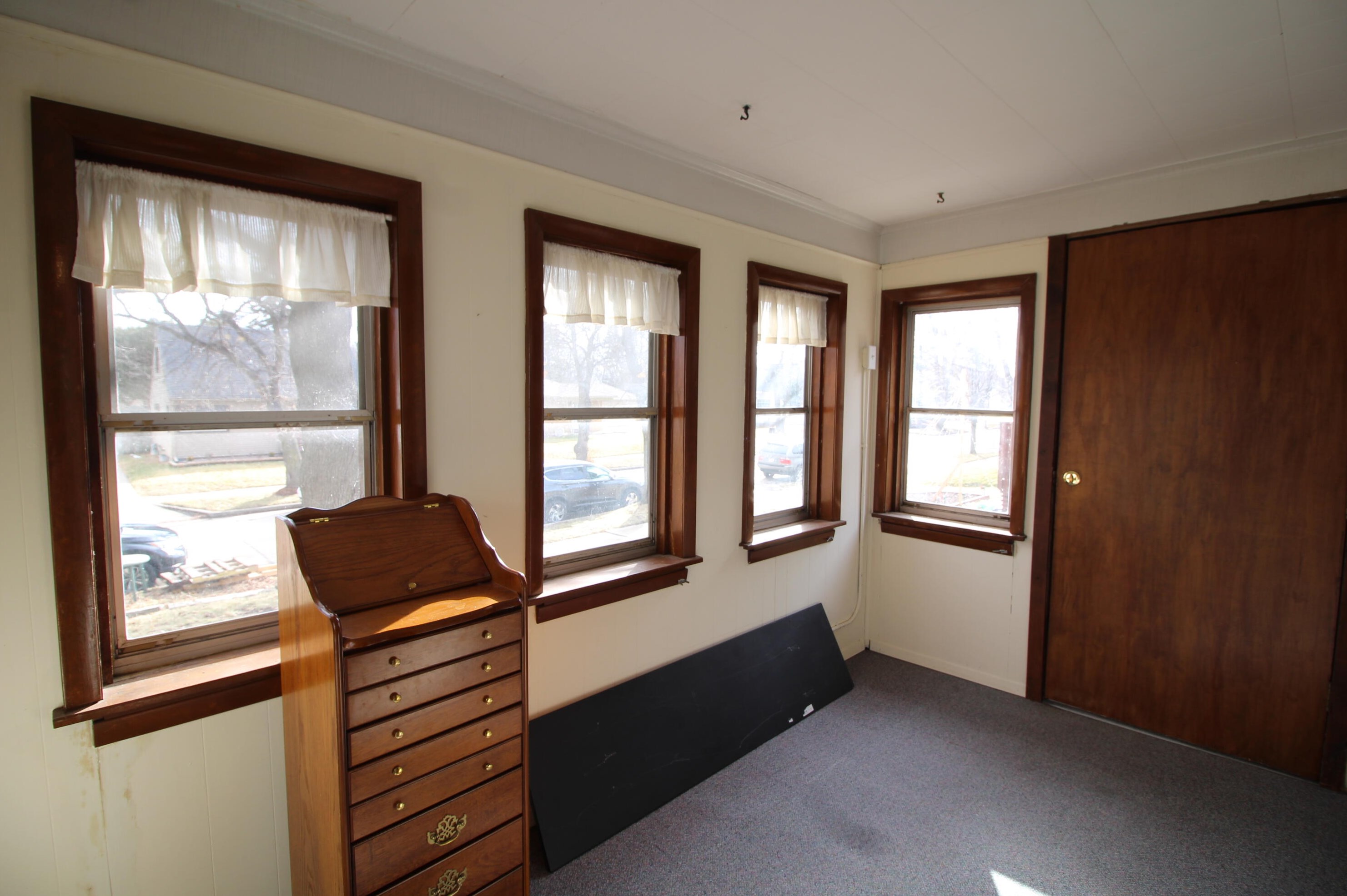 1301 90, Milwaukee WI 53227-1620 exterior