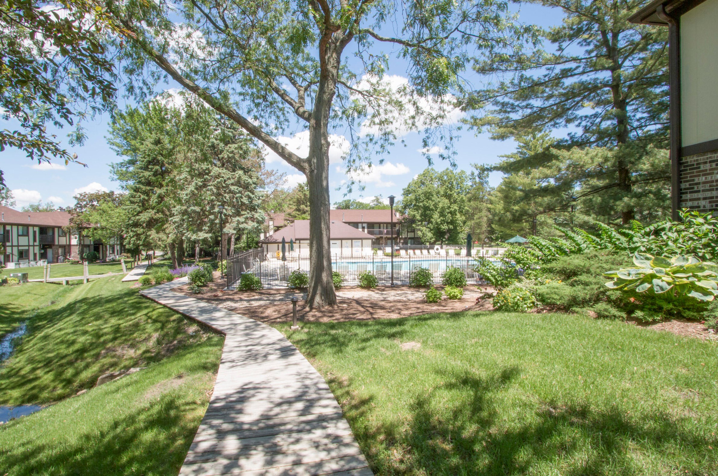 10 Wildwood Ct #c, Williams Bay, WI 53191