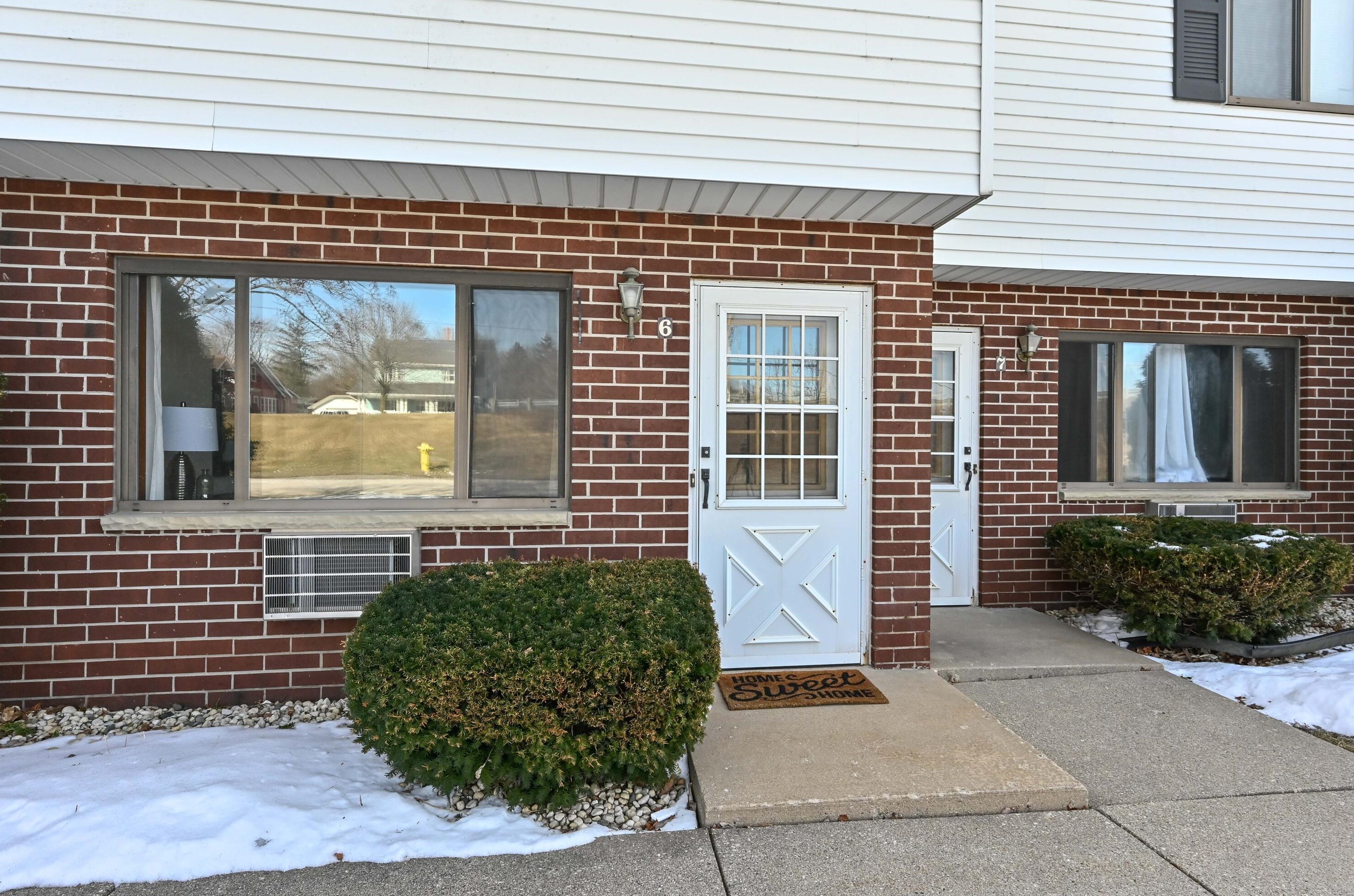 321 W Washington St #6, Slinger, WI 53086