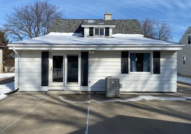 3861 Birchwood Ave, Cudahy WI  53110-2705 exterior