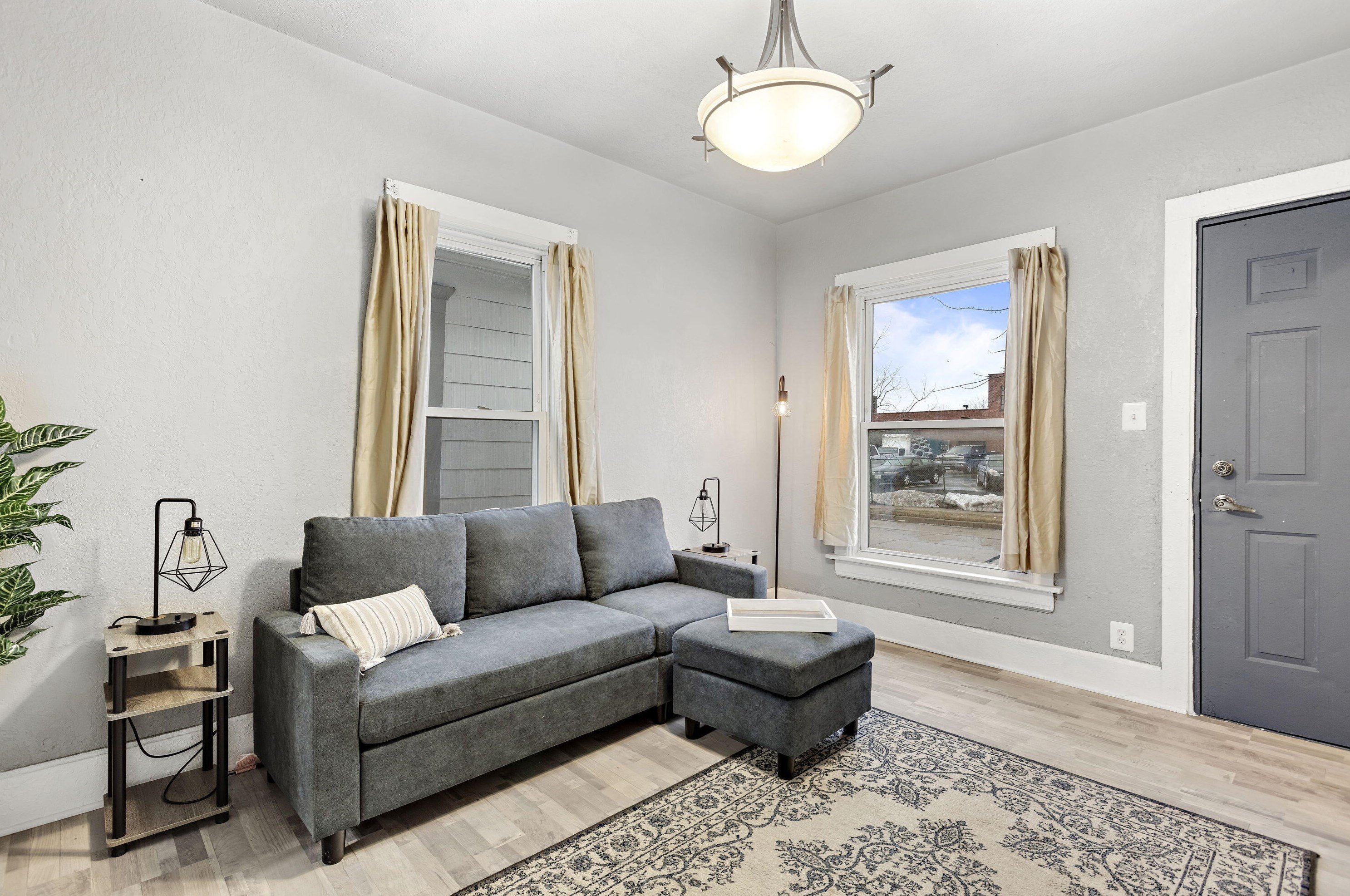 1931 Clark St, Racine, WI 53403-2532