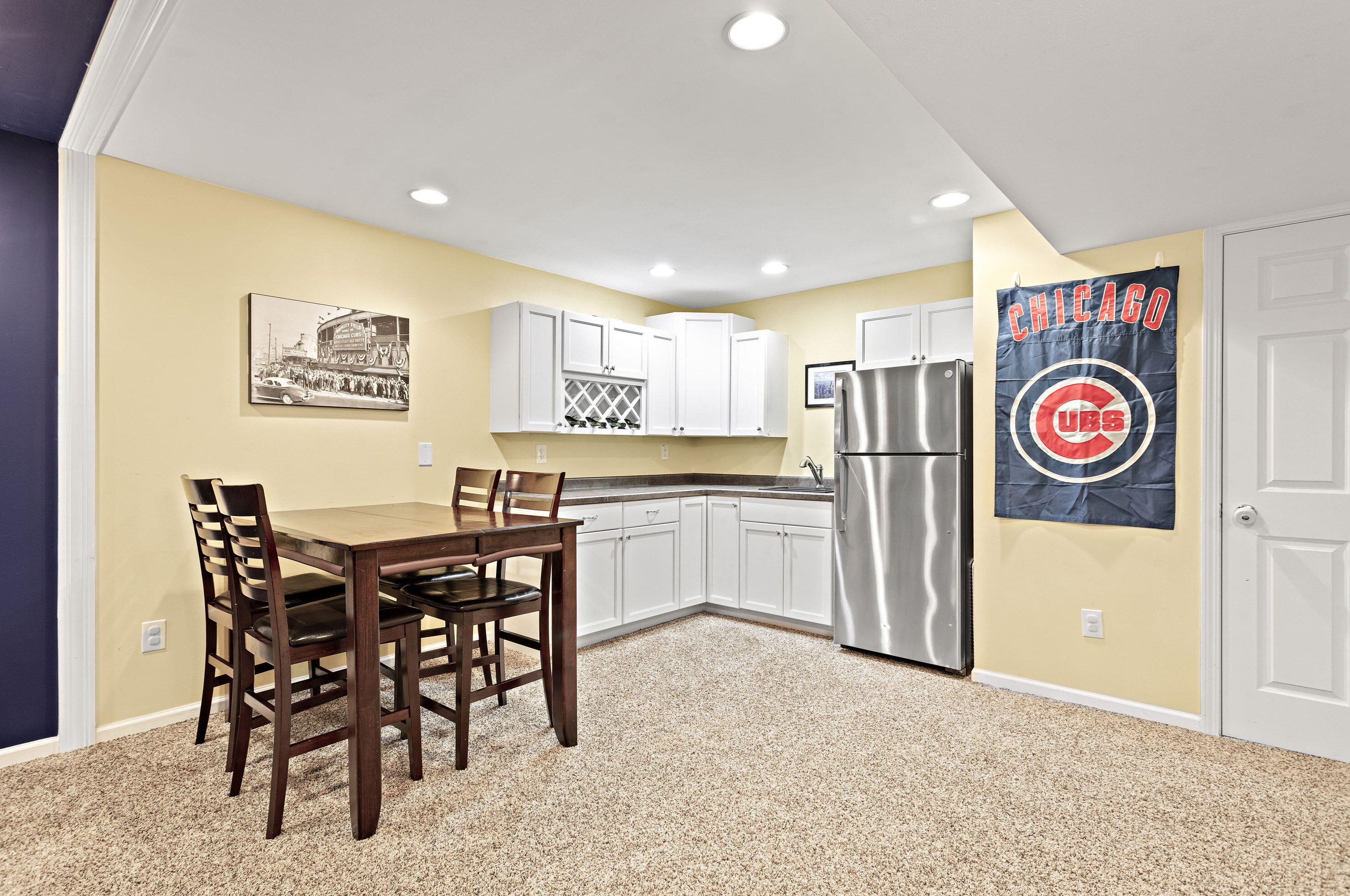 2257 Shoshoni St, Grafton WI  53024-9351 exterior