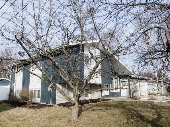 2340 44th St, Two Rivers, WI 54241