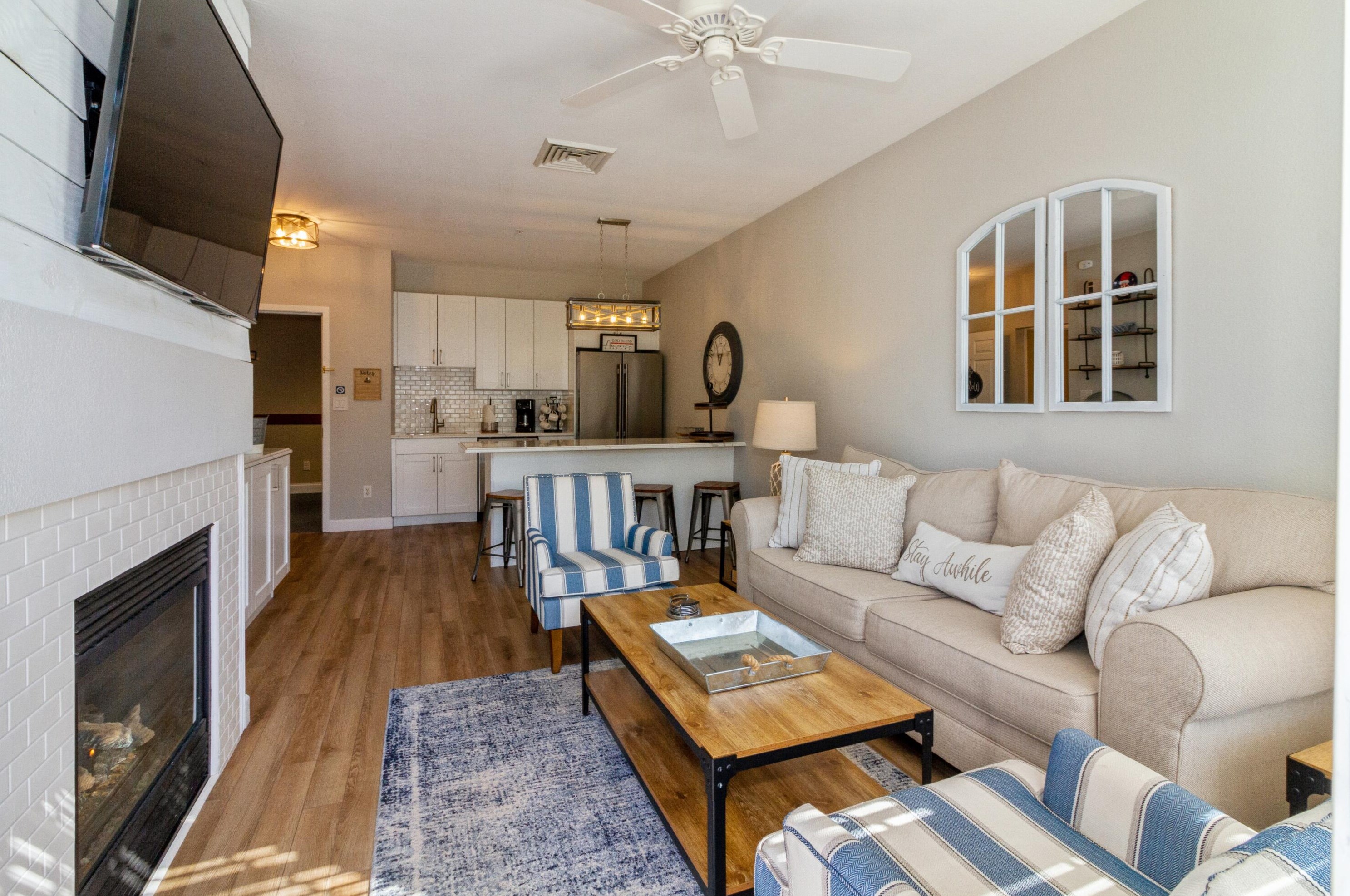 1505 S Shore Dr #203, Delavan, WI 53115