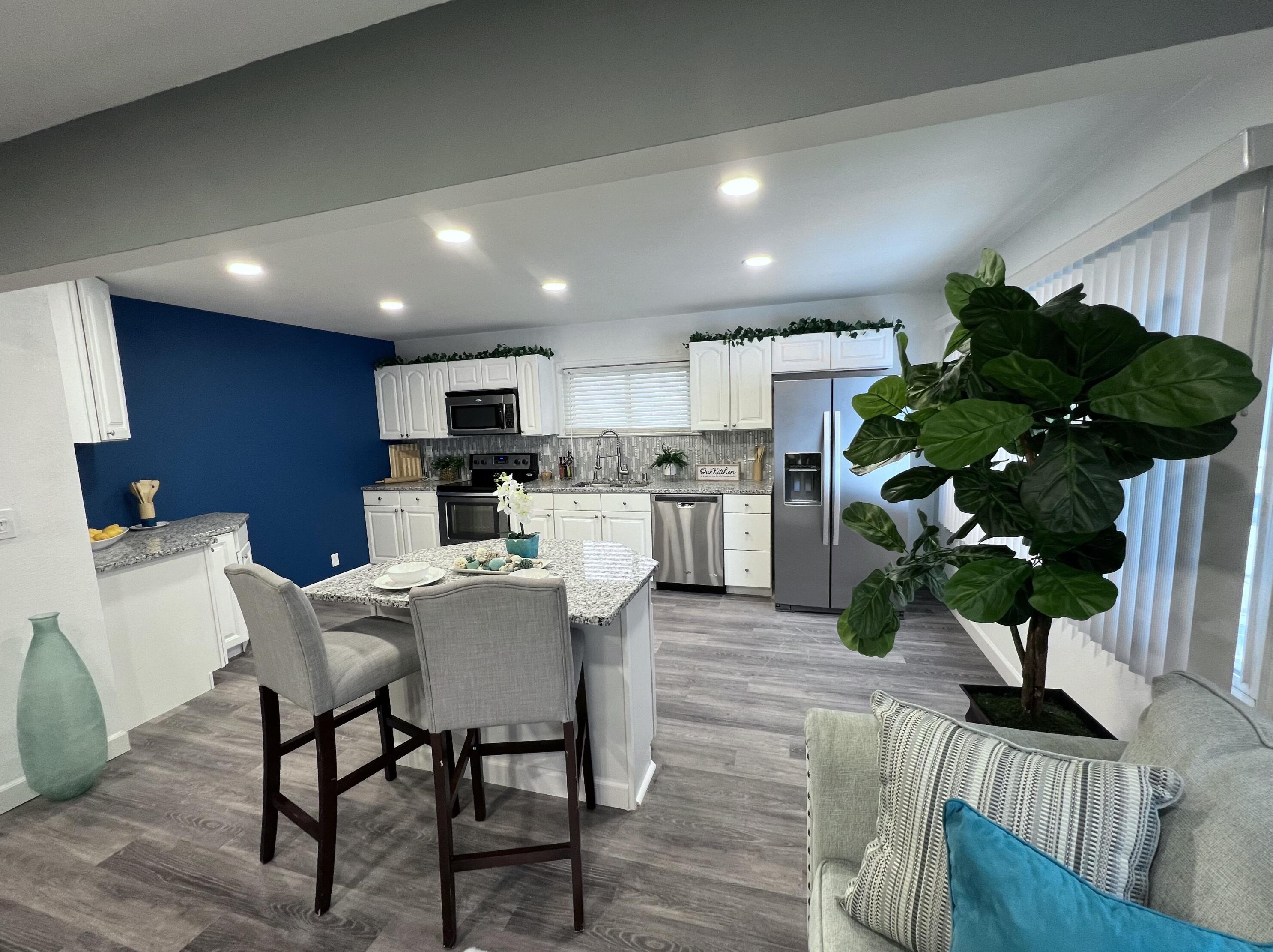 6623 52nd St, Milwaukee WI  53223-6038 exterior