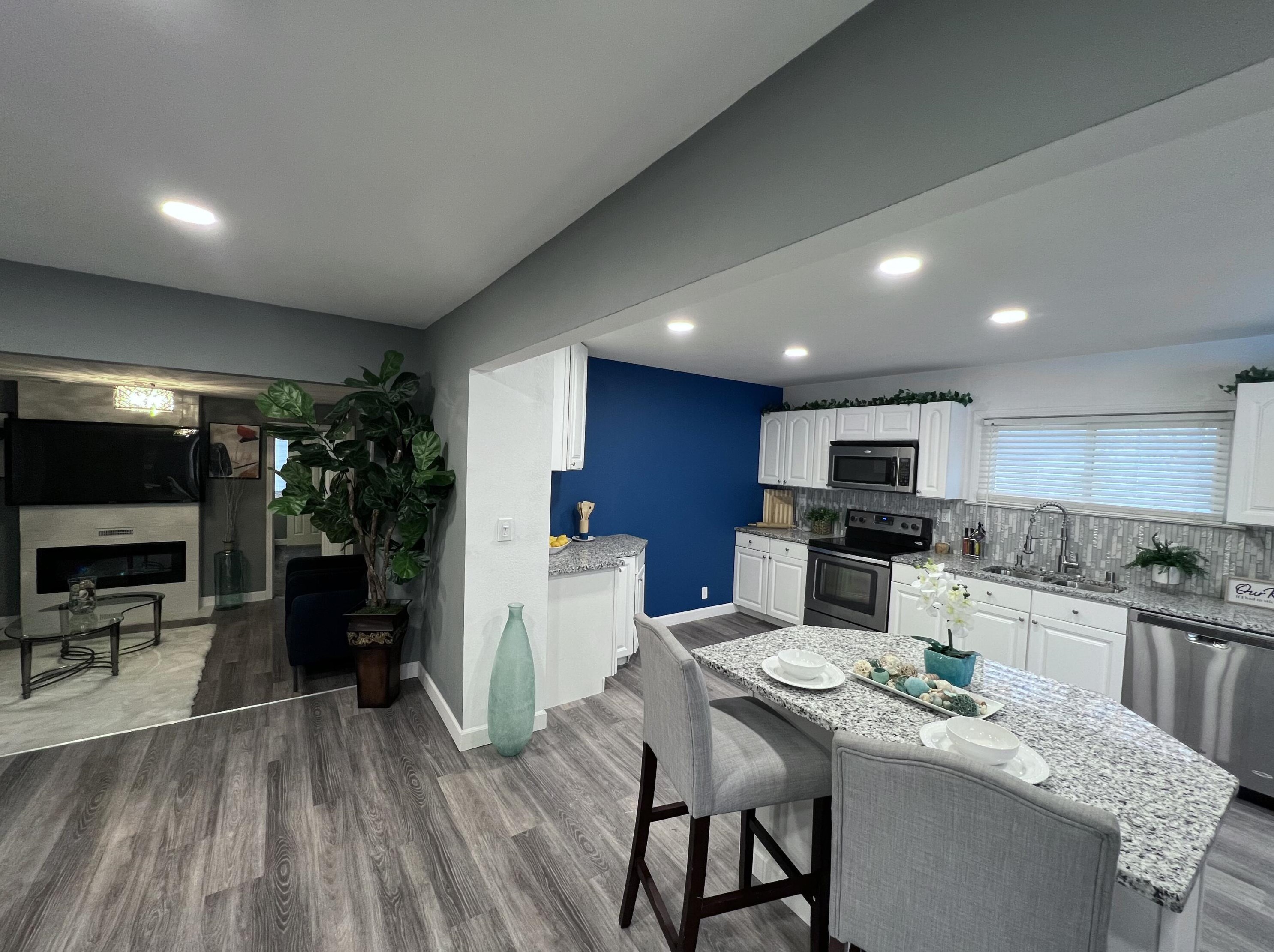 6623 52nd St, Milwaukee WI  53223-6038 exterior