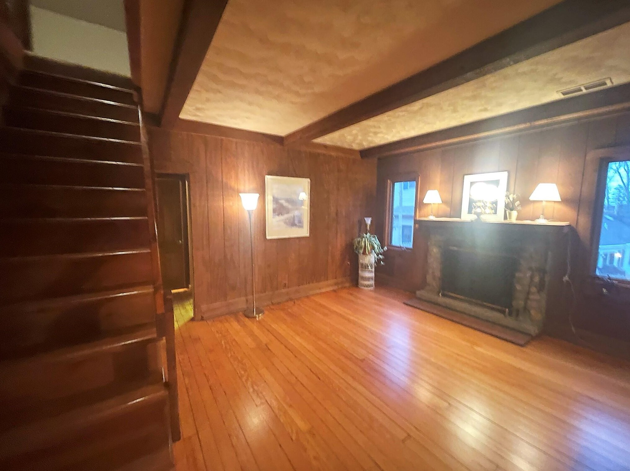 76 Jewell Dr, Williams Bay, WI 53191