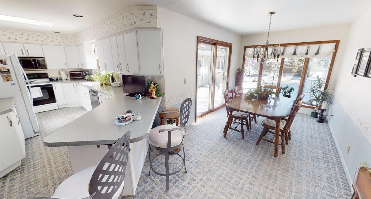 2715 32nd St, Two Rivers, WI 54241