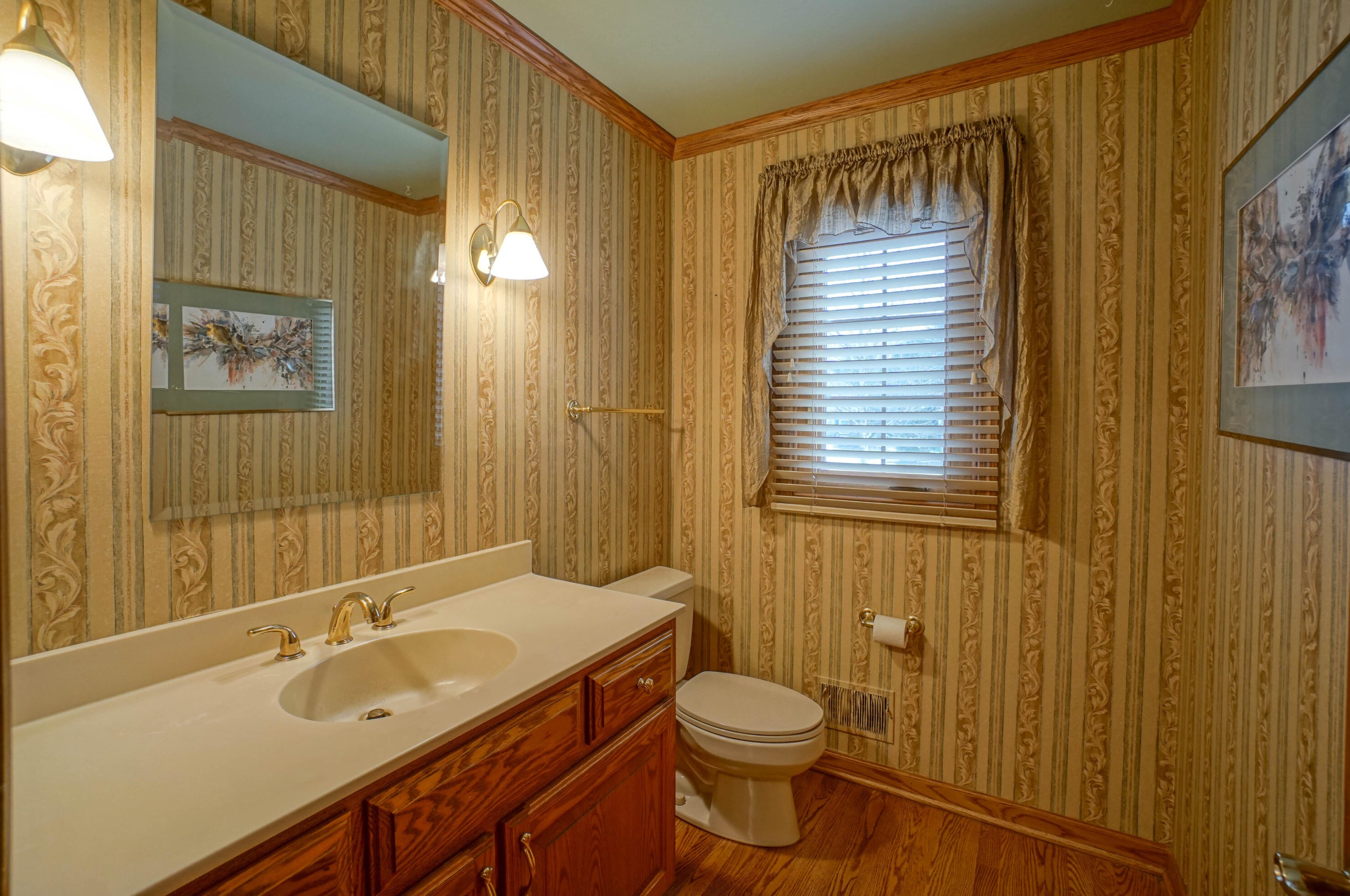 16615 Mary Cliff Ln, Brookfield WI  53005-2135 exterior