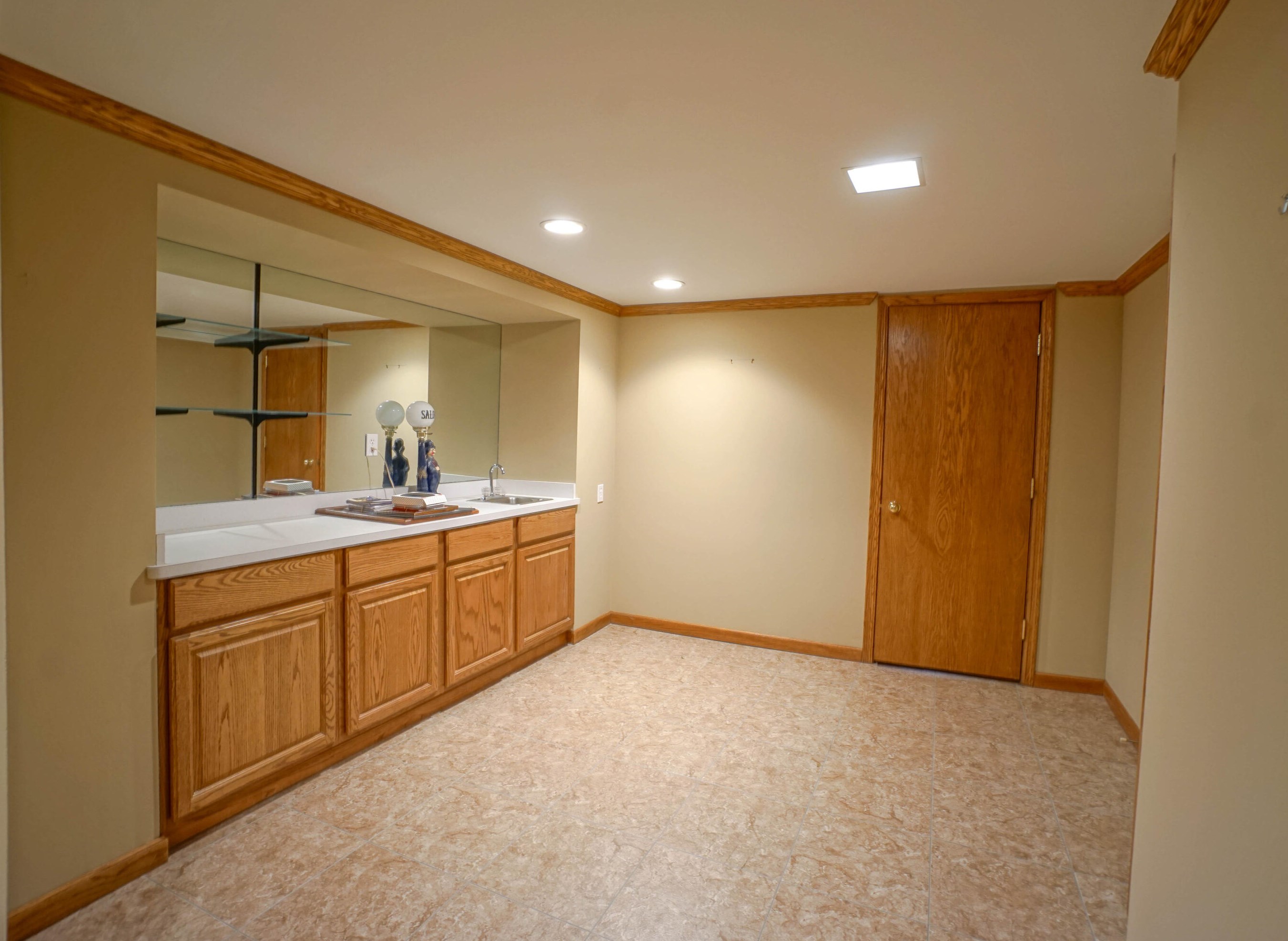 16615 Mary Cliff Ln, Brookfield WI  53005-2135 exterior