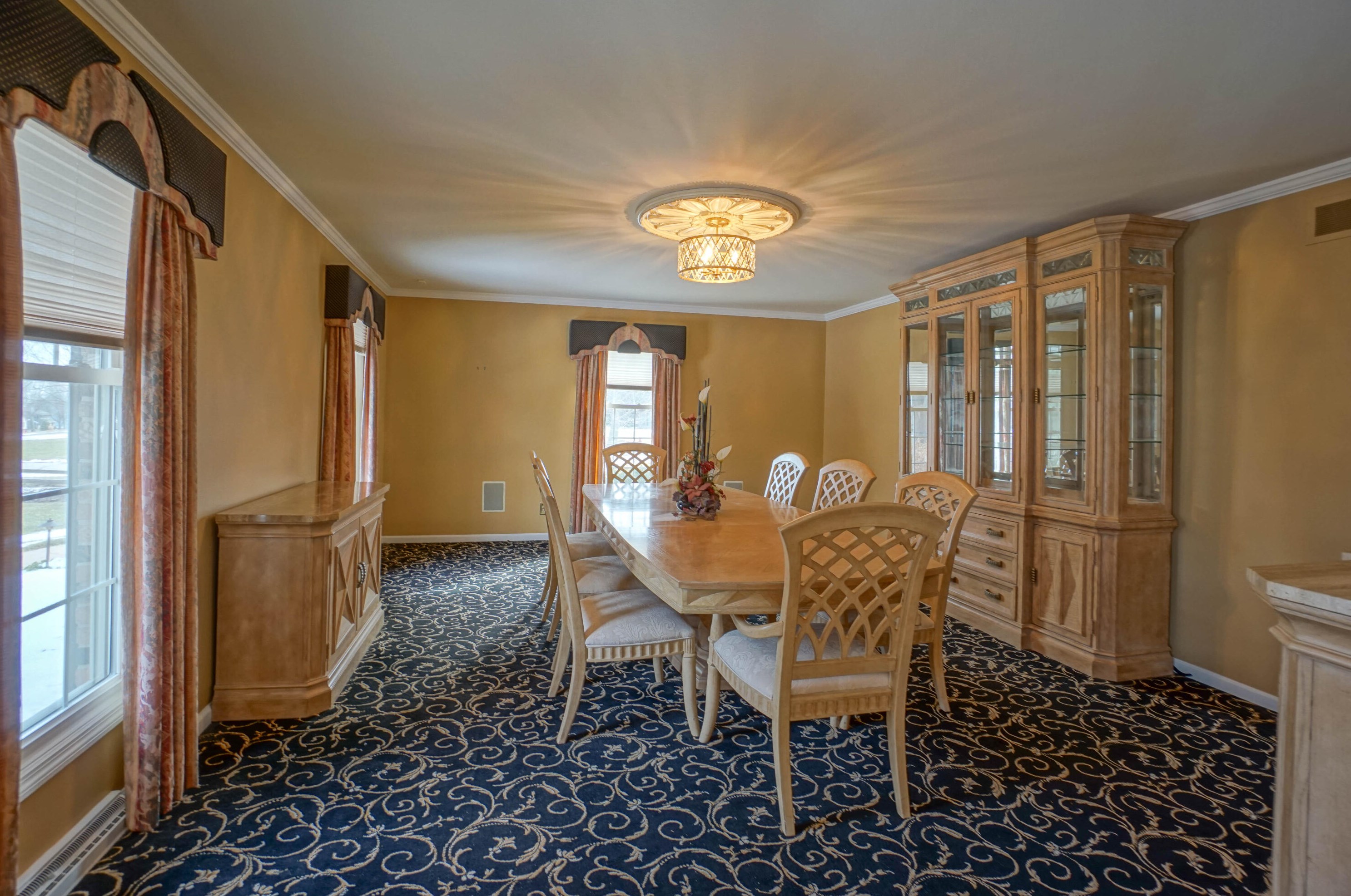 16615 Mary Cliff Ln, Brookfield WI  53005-2135 exterior