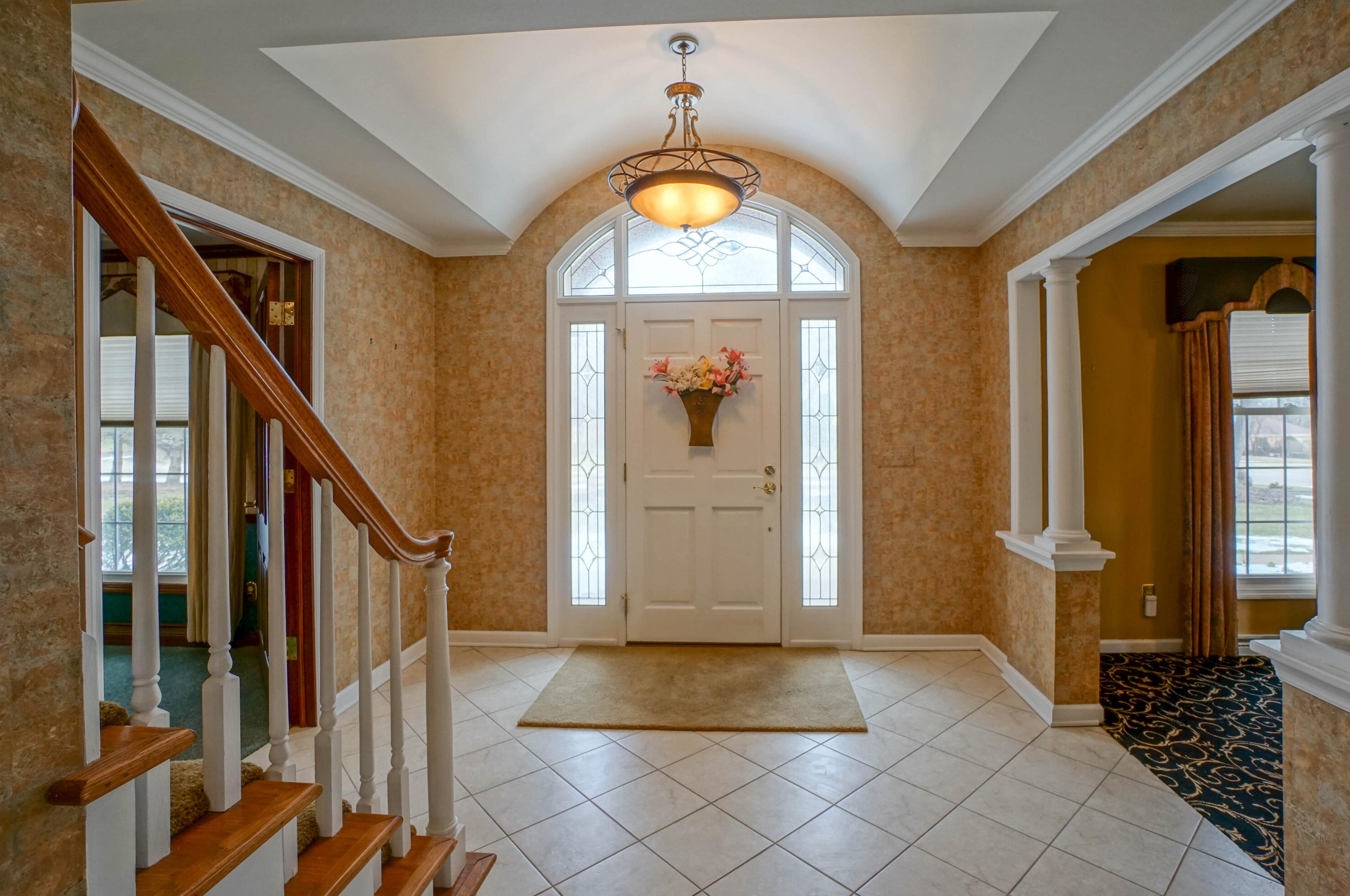 16615 Mary Cliff Ln, Brookfield WI  53005-2135 exterior