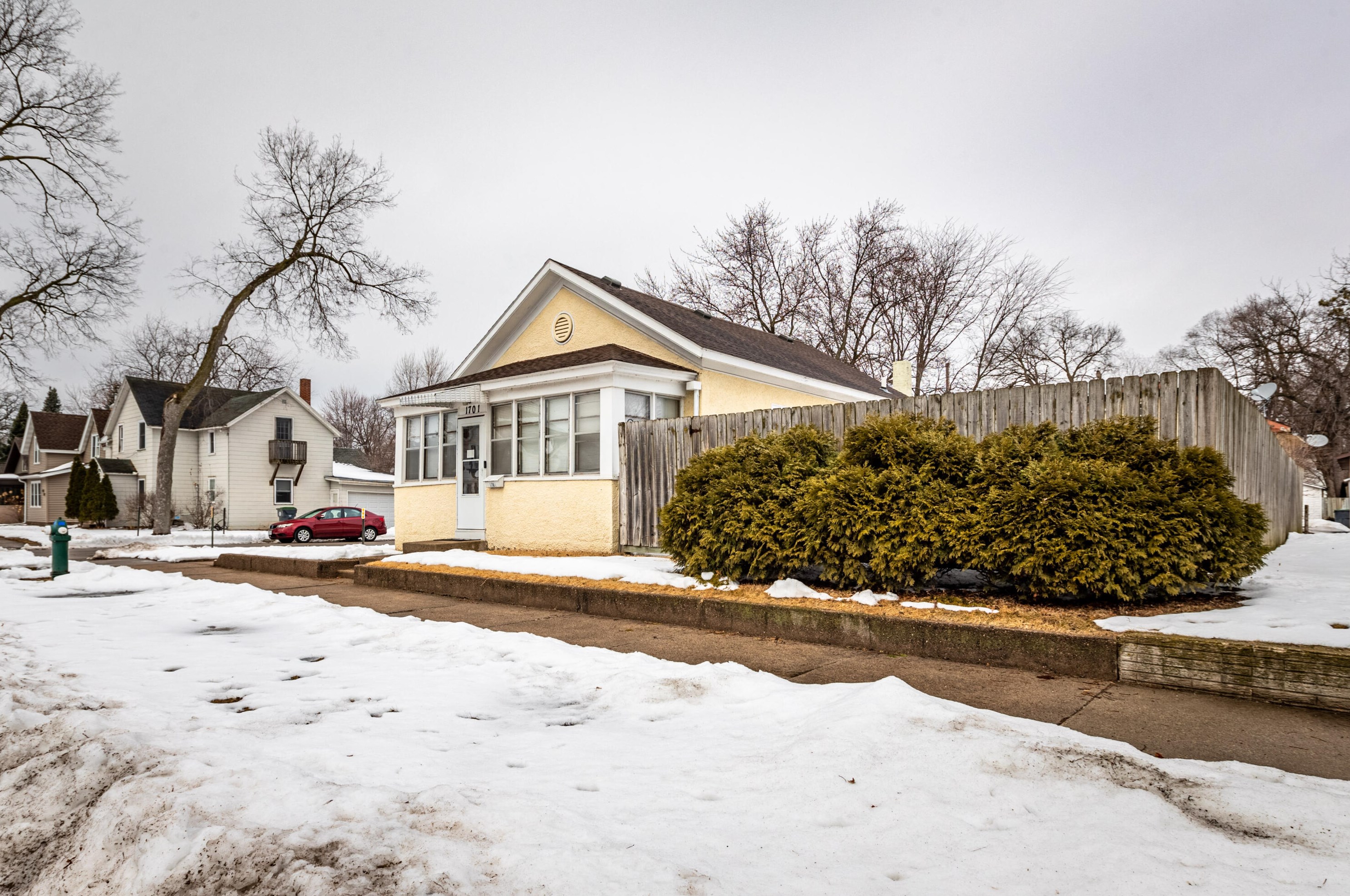1701 Winnebago St, La Crosse, WI 54601