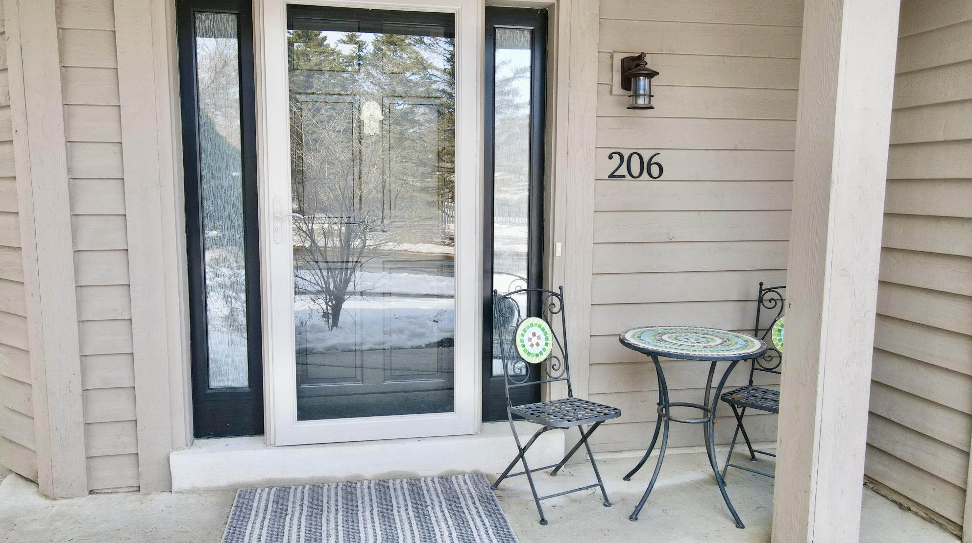 206 N University Dr, Waukesha, WI 53188