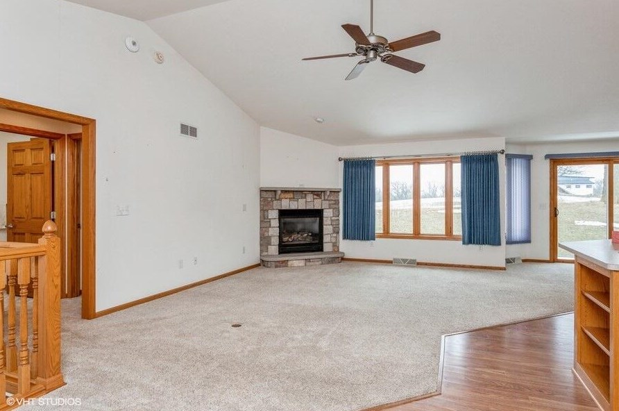 1206 Crystal Ln, Mayville, WI 53050-2845