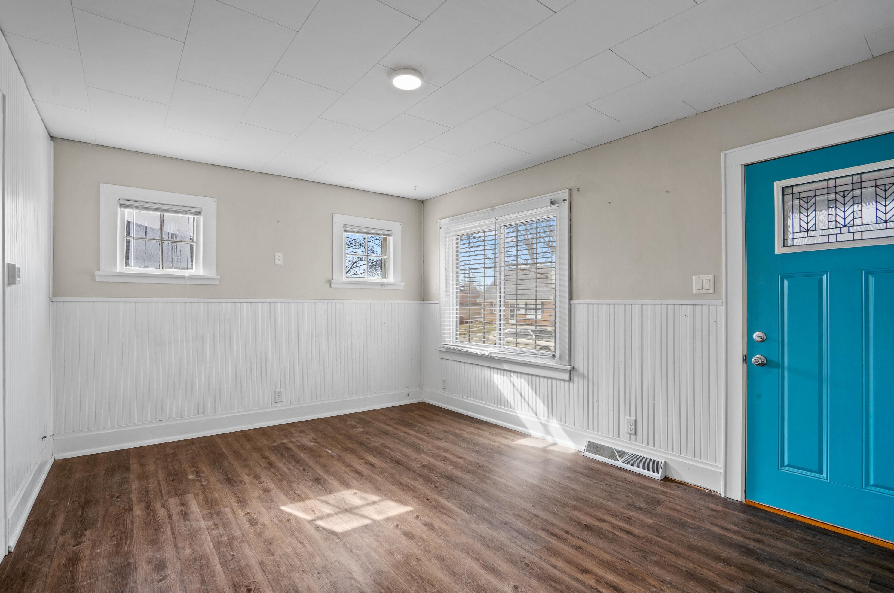 5629 43rd Ave, Kenosha, WI 53144