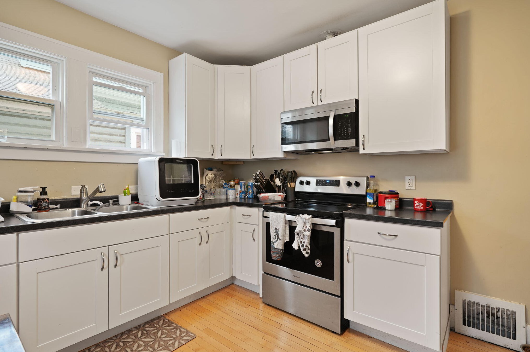 3211 Moorland Ave, Racine, WI 53405-4539