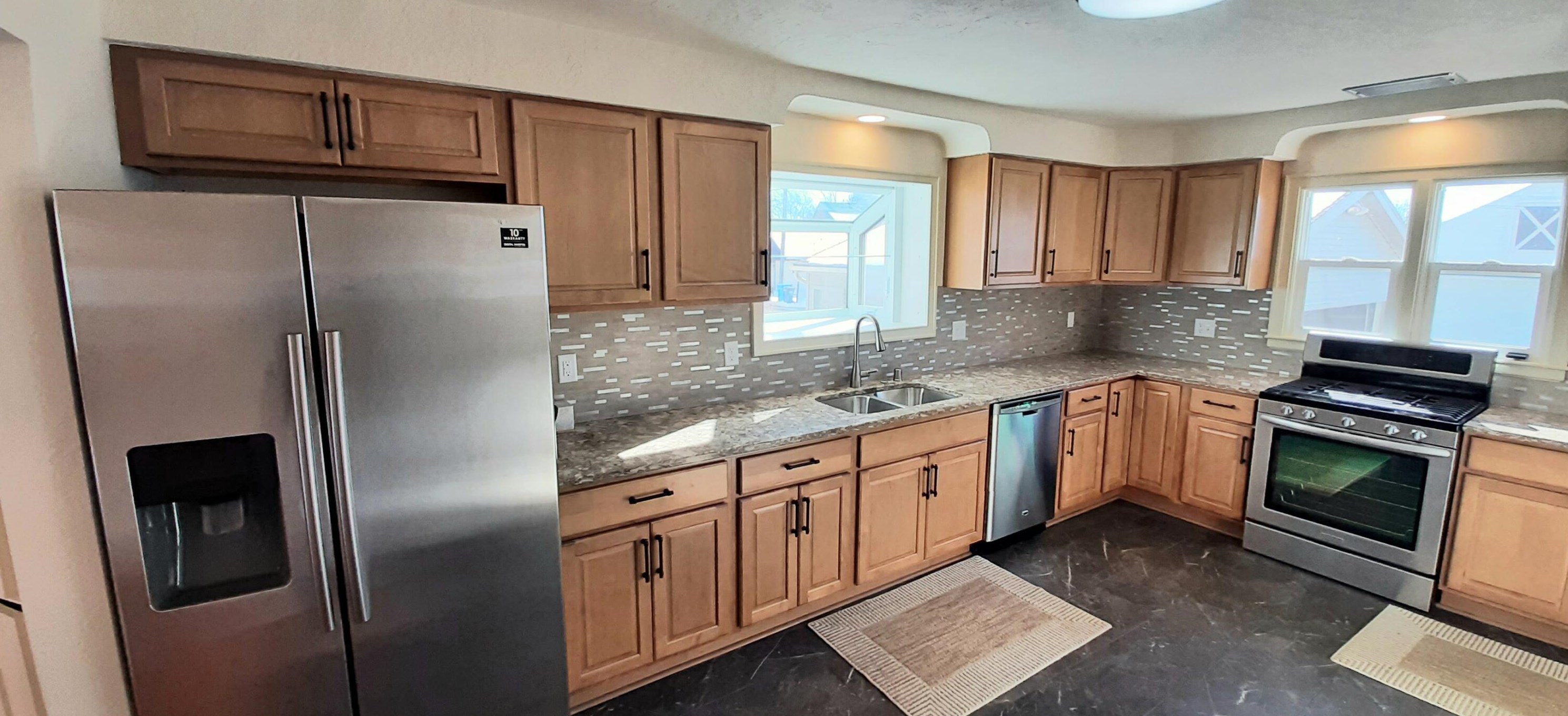 910 Charles St, Watertown, WI 53094