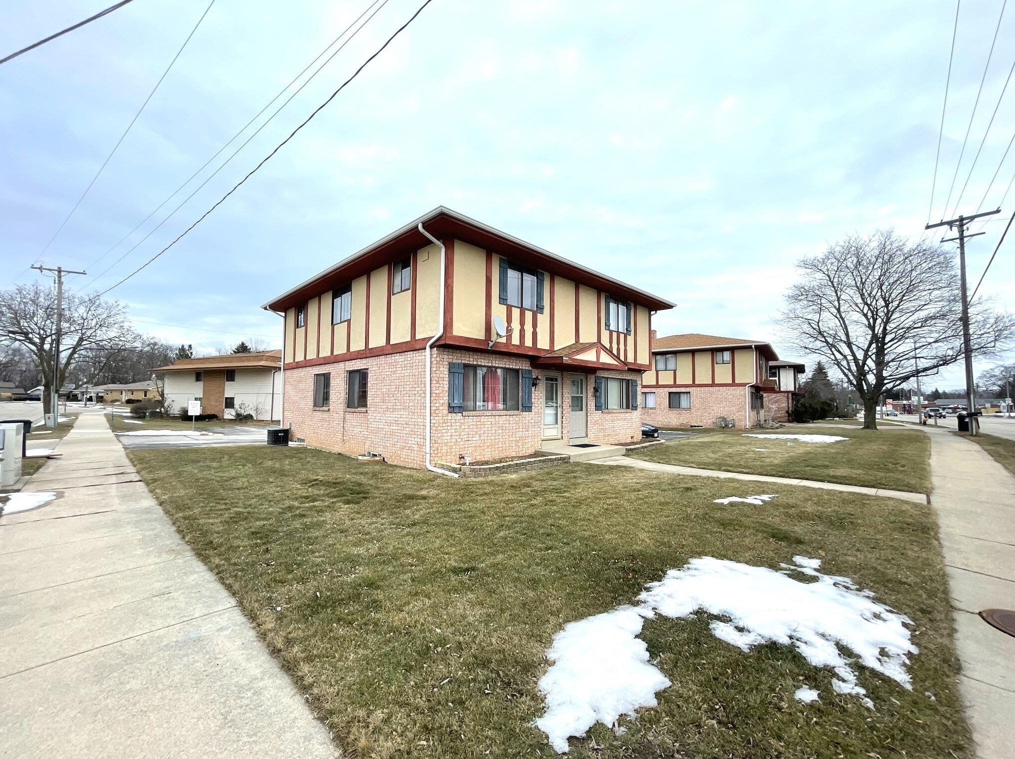 3622 Spring St, Racine WI  53405-1734 exterior