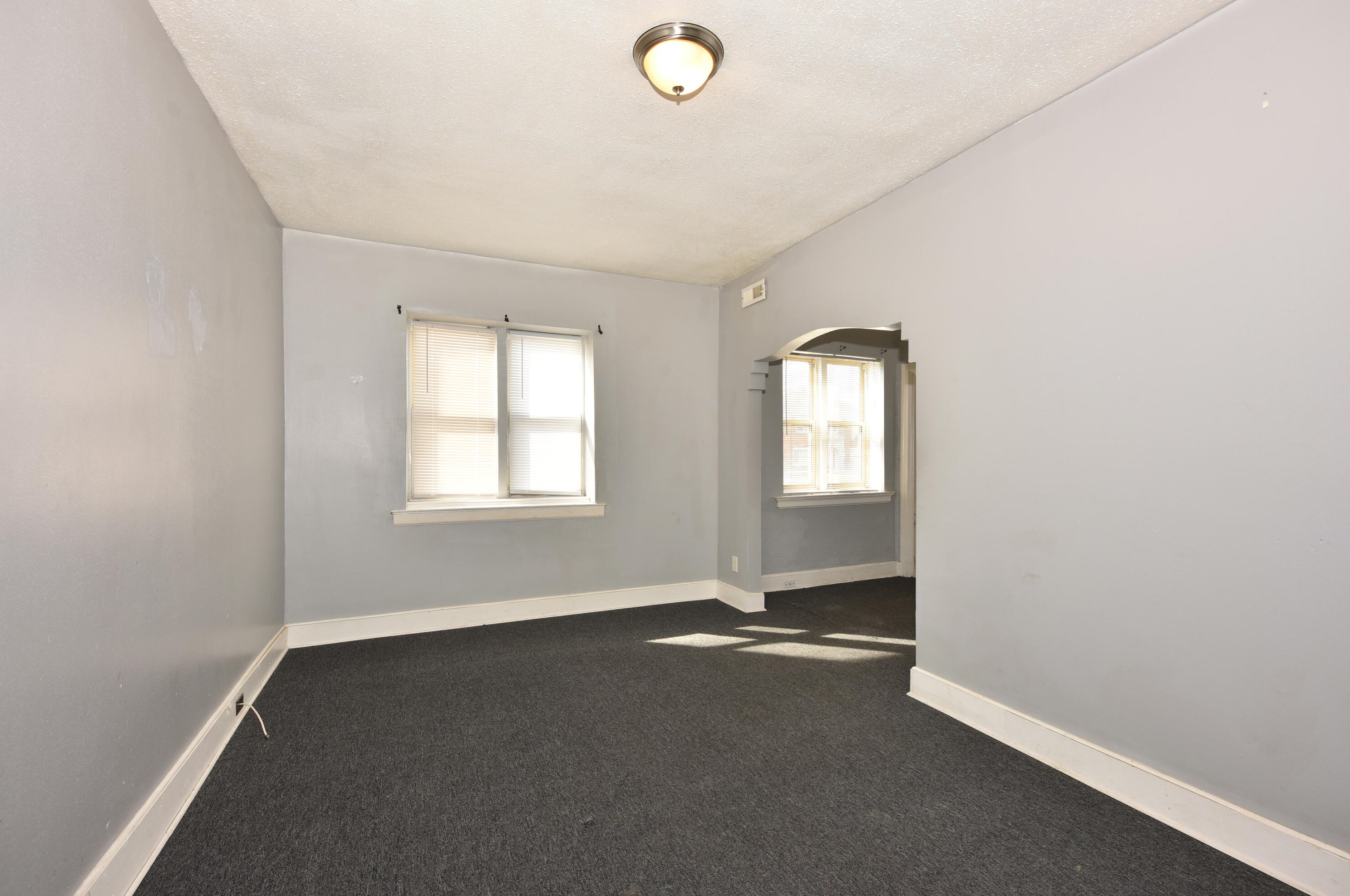 4252 N Teutonia Ave, Milwaukee, WI 53209