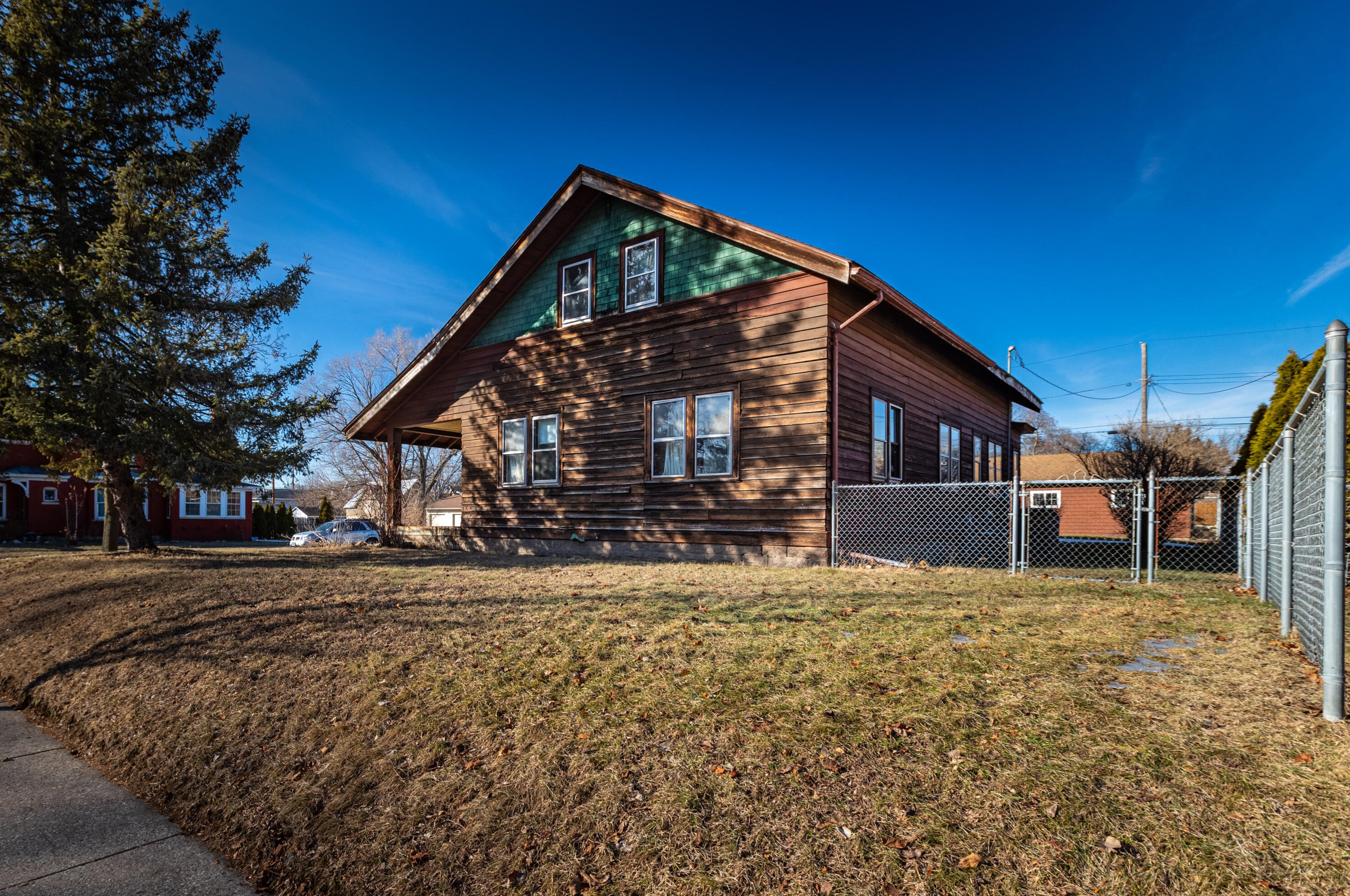 1027 17th St S, La Crosse, WI 54601