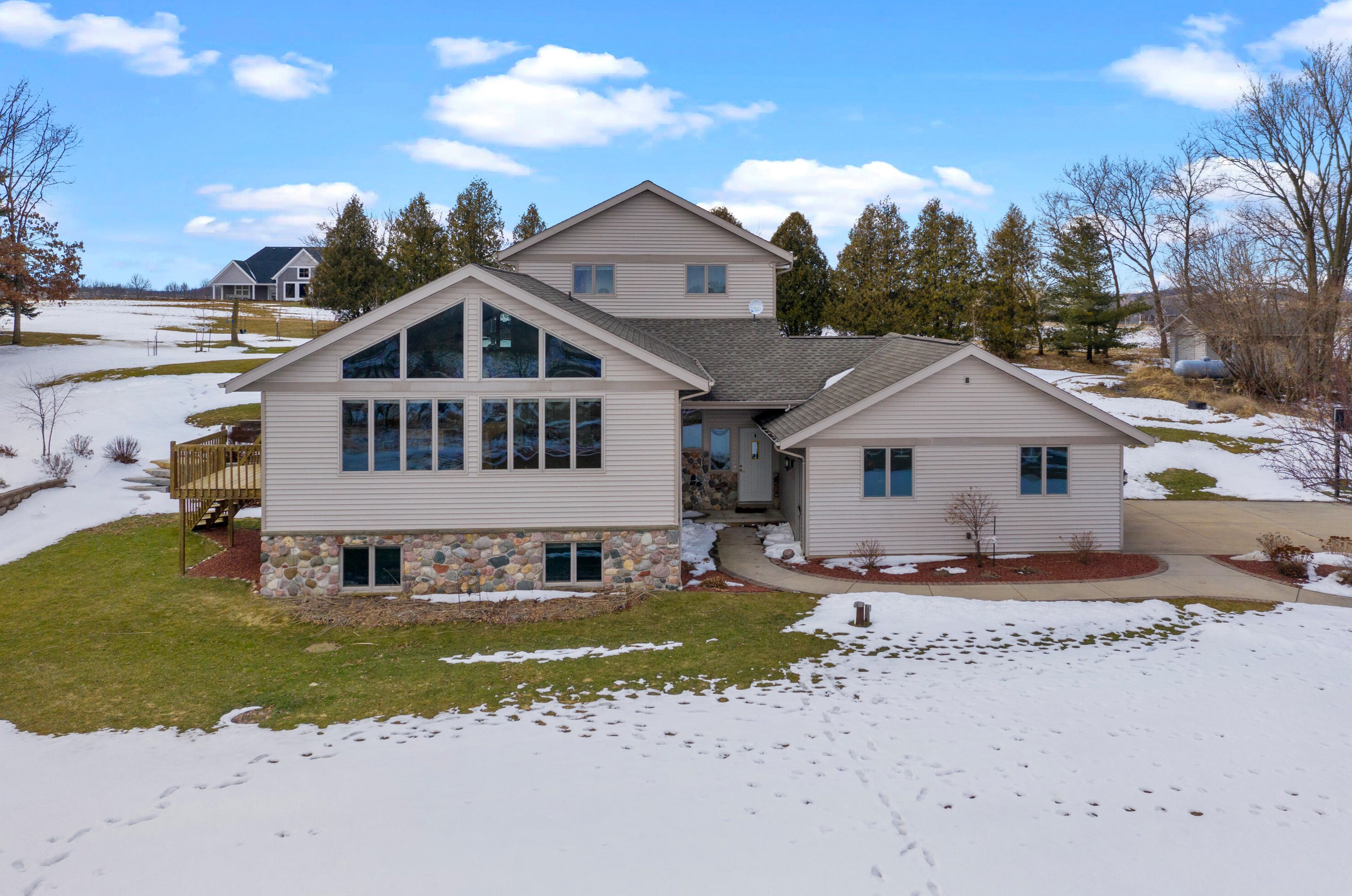 7525 Nenno Rd, Allenton, WI 53002