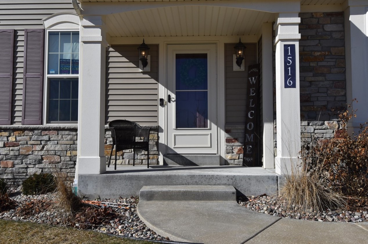 1516 Rockridge Way, Waukesha, WI 53188